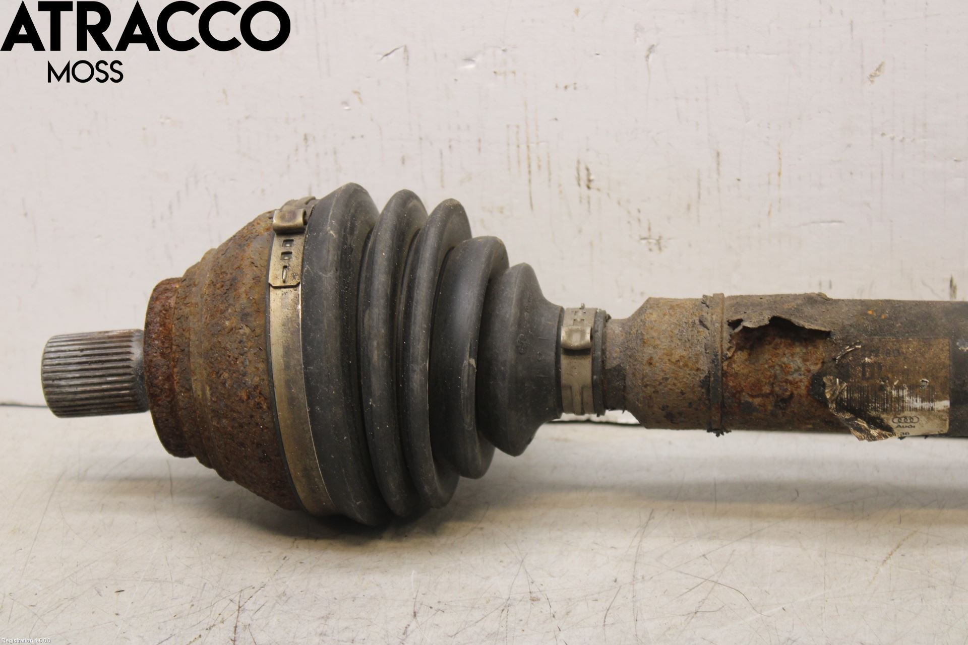 Volkswagen VW CADDY 11-15 Drivaxel Fram Höger