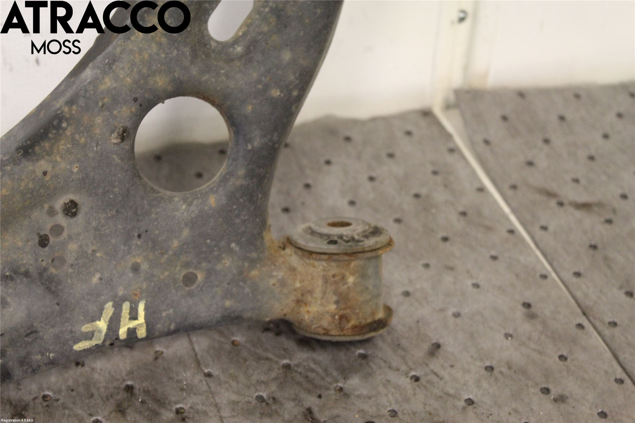 Volkswagen VW TOURAN 03-10 Bärarm Fram Undre Hö
