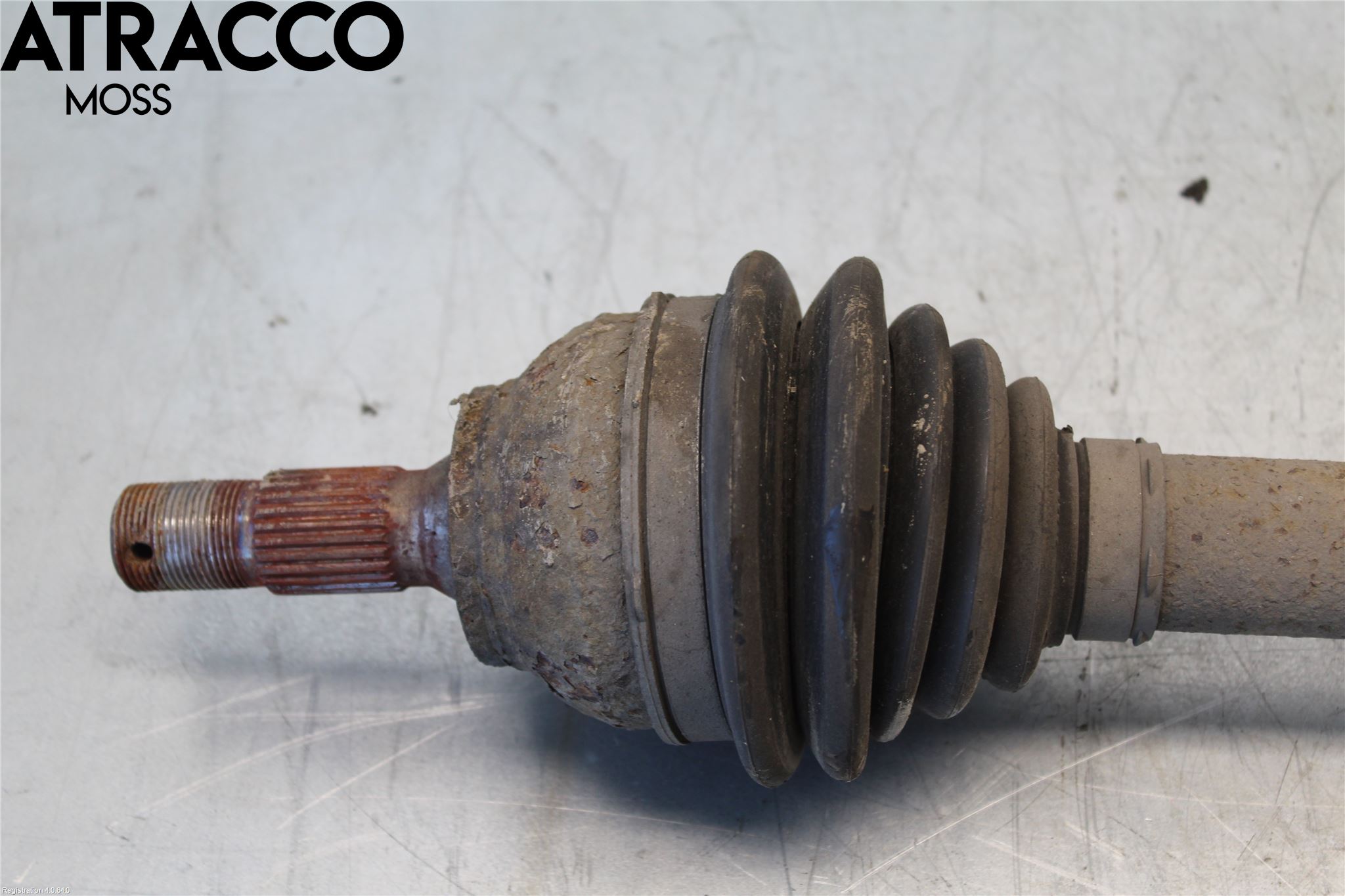 Peugeot 5008 10-16 Drivaxel Fram Vänster