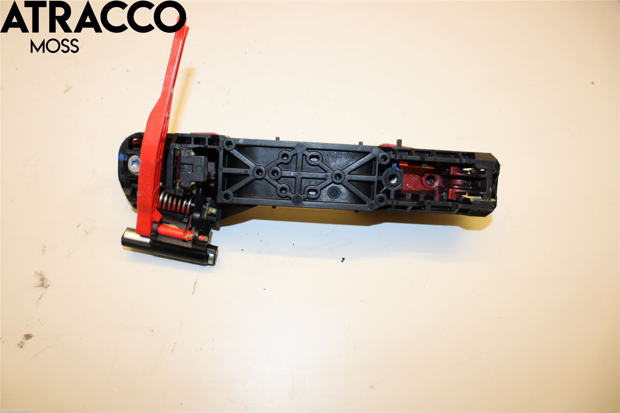 Toyota YARIS XP130 12-14 Dörrhandtag Yttre Hö
