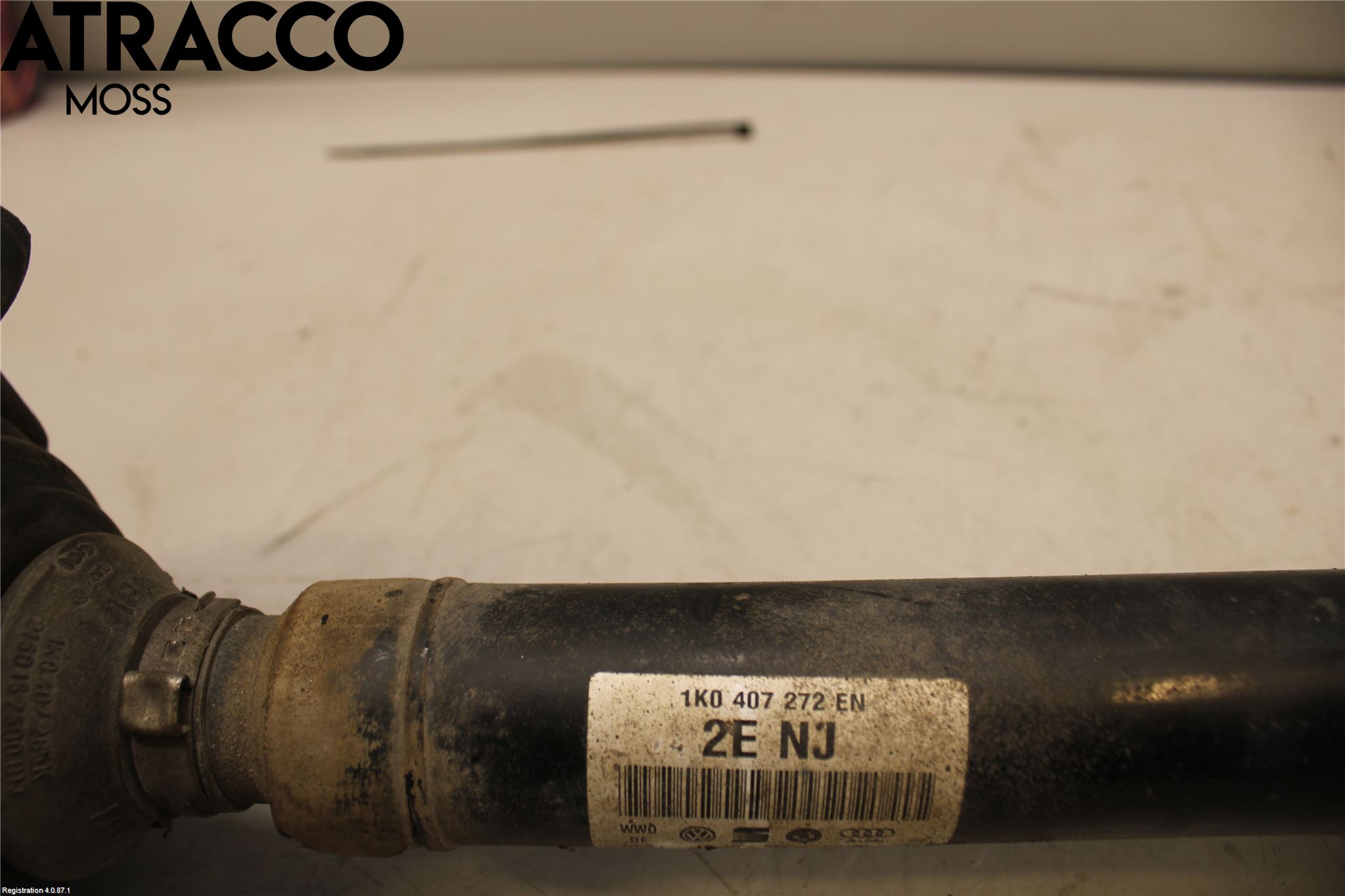 Volkswagen VW TOURAN 03-10 Drivaxel Fram Höger