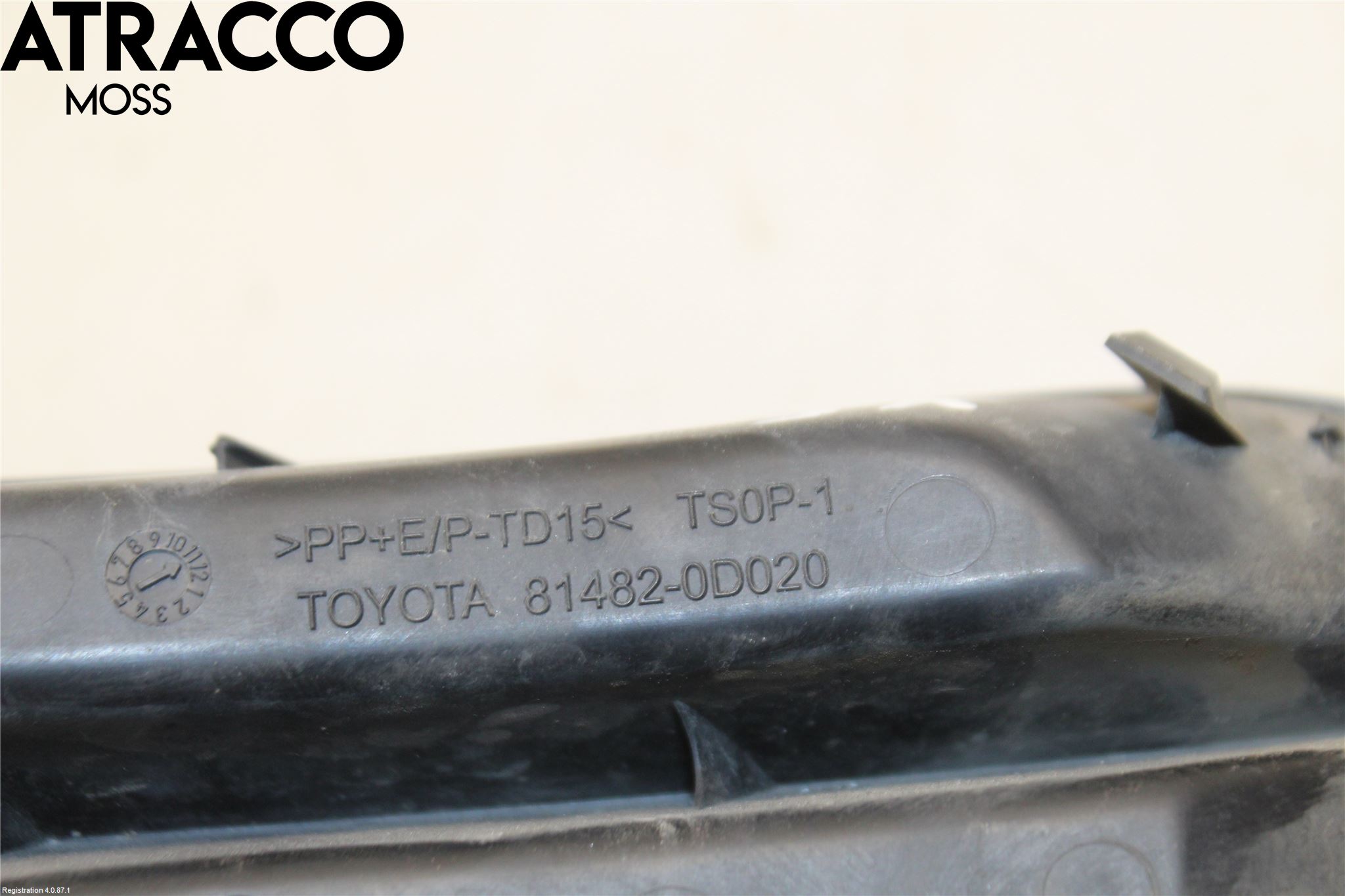 Toyota YARIS XP90 06-11 Grilldel Vänster