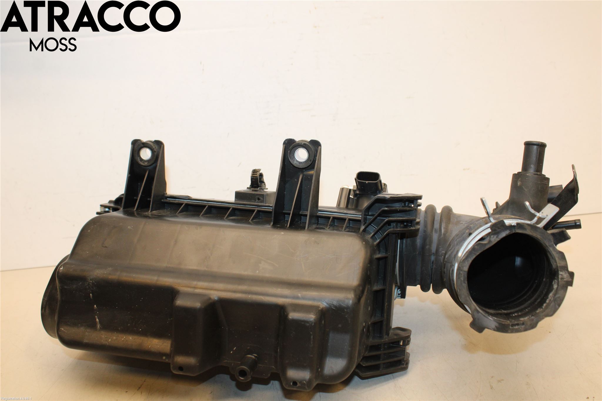 Toyota VERSO-S 11-16 Luftrenare