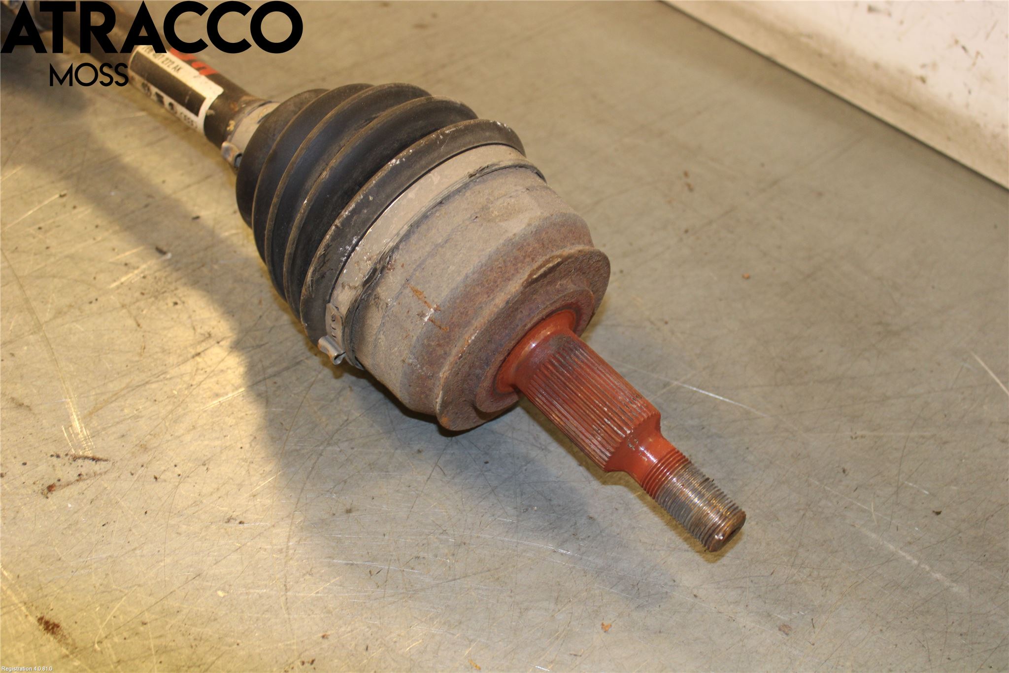 Volkswagen VW TRANSP/CARAVELLE (T5) 04-15 Drivaxel Fram Höger