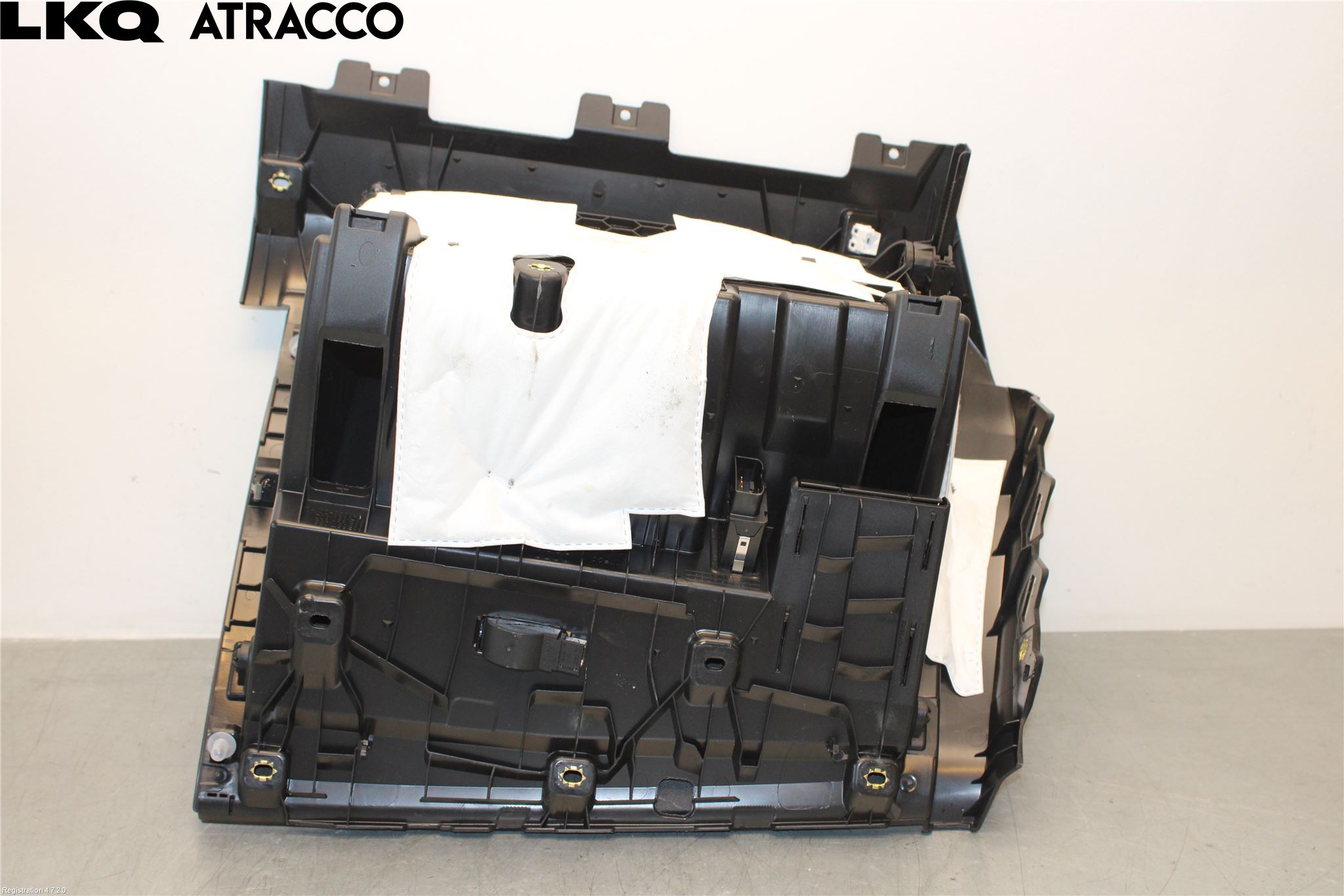 Audi Q4 E-TRON FZ 22- Handskfack