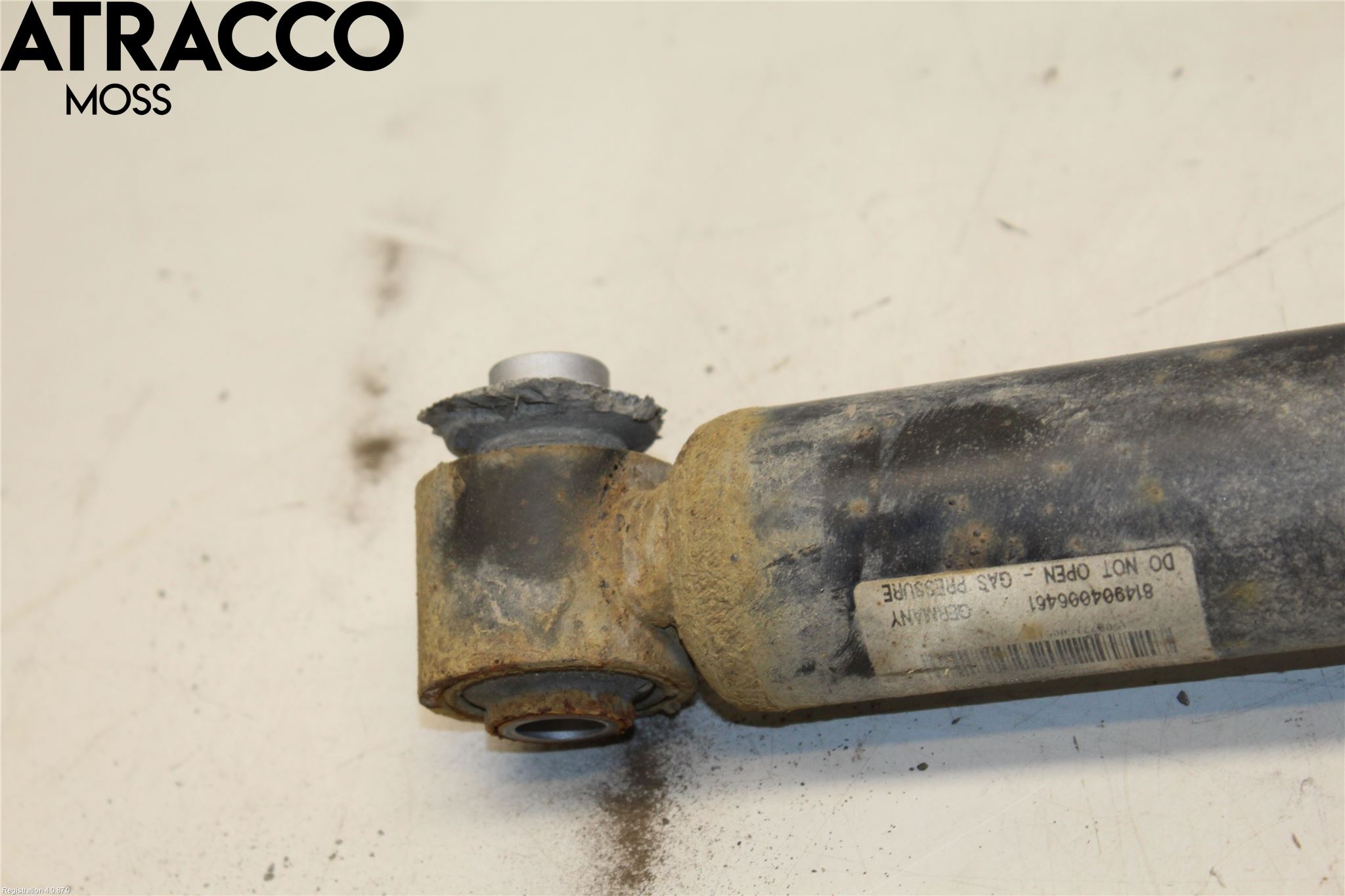 BMW 5 F10/F11/F18 09-17 Stötdämpare Bak