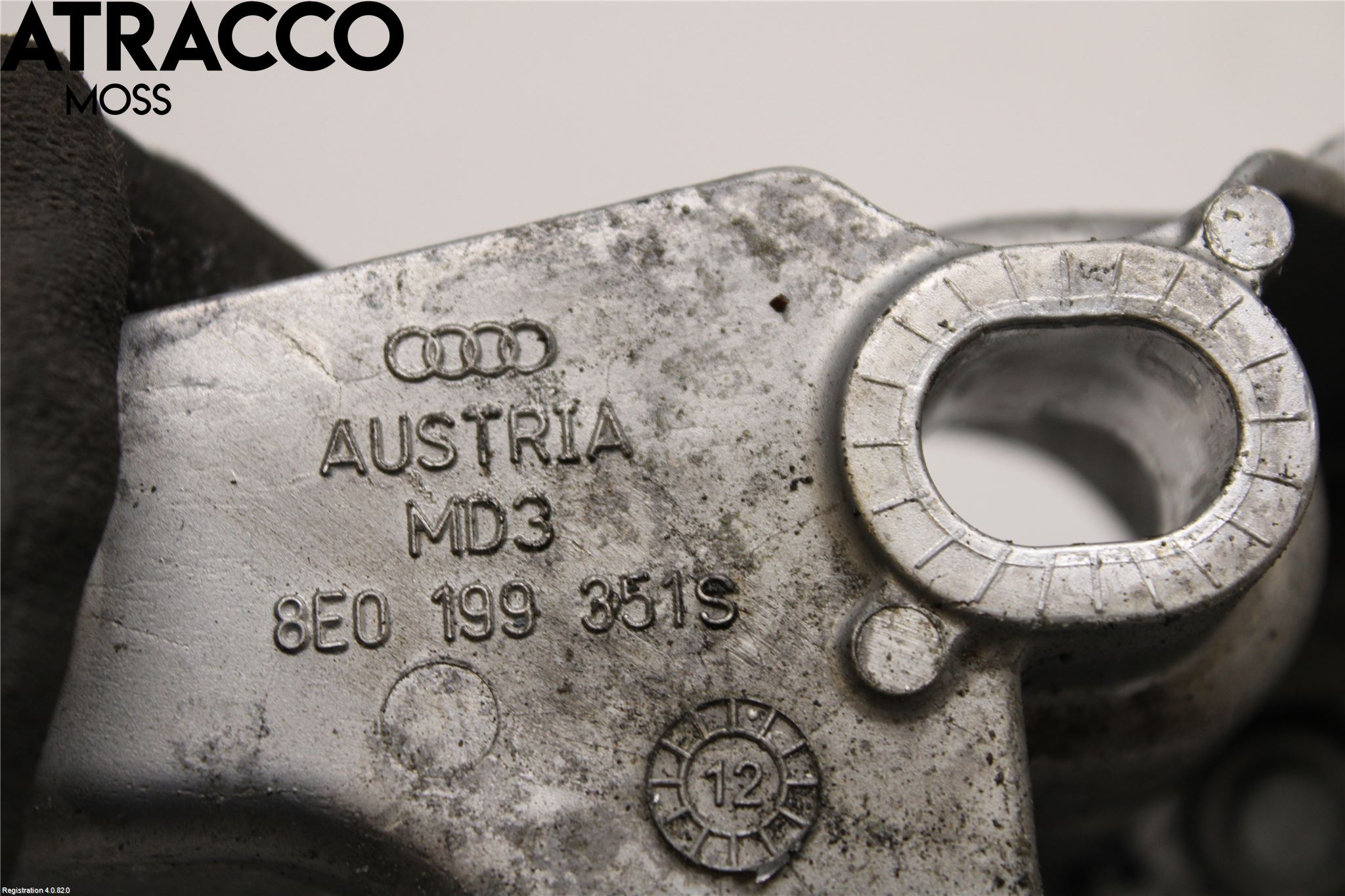 Audi  Motorfäste