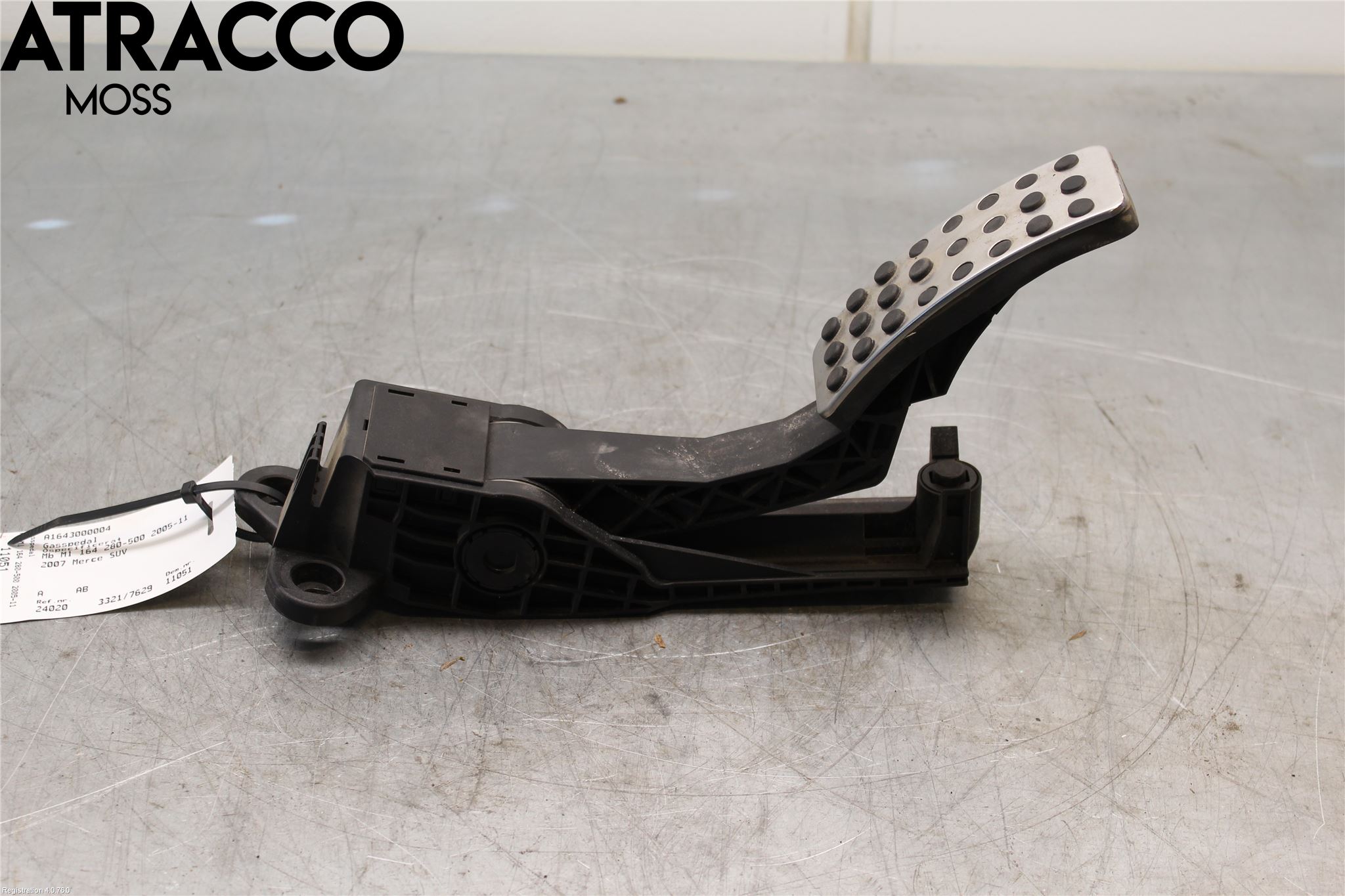 Mercedes-Benz MB ML (W164) 05-11 Gaspedal