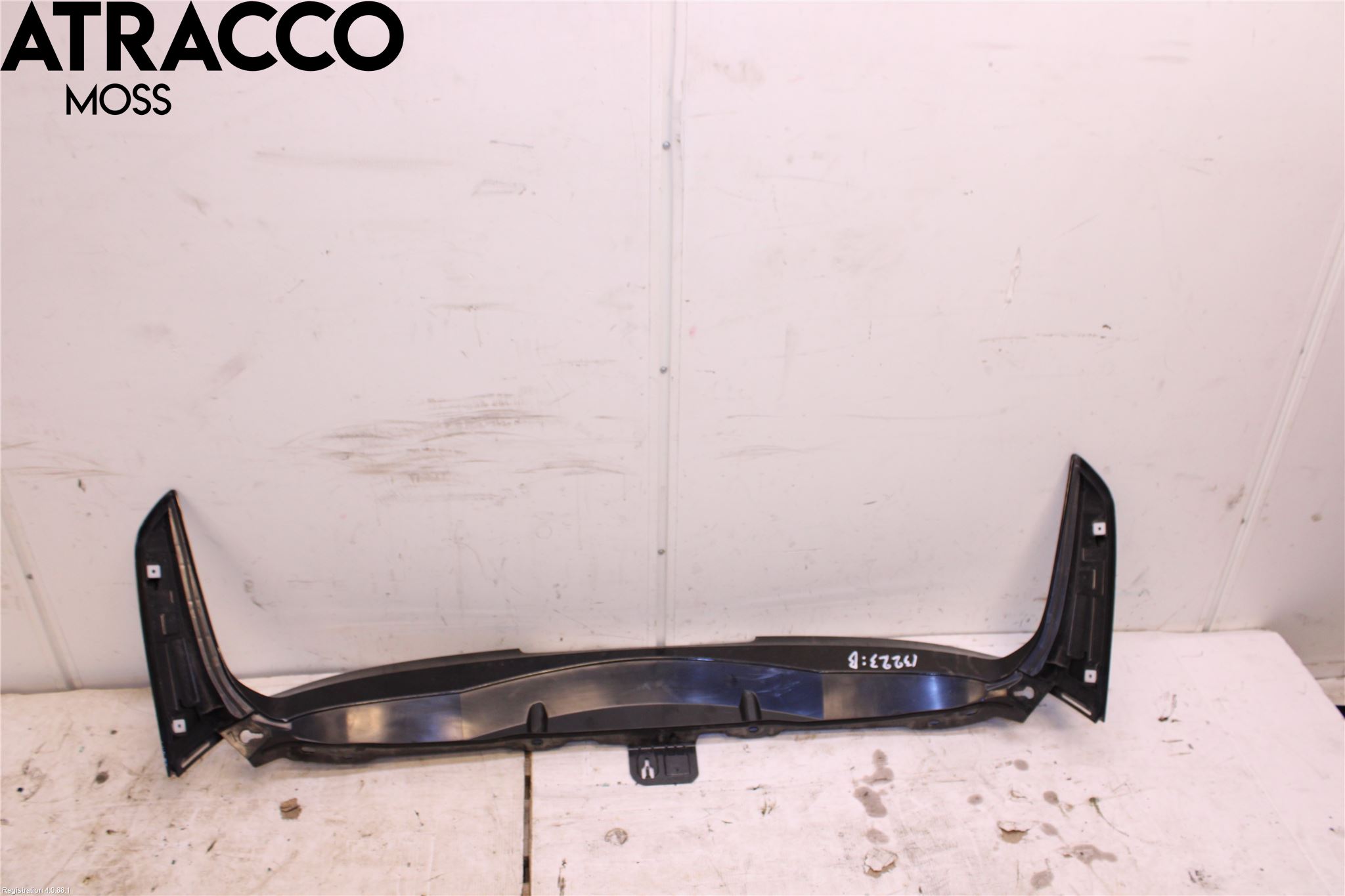 BMW X1 F48 15-22 Spoiler Baklucka