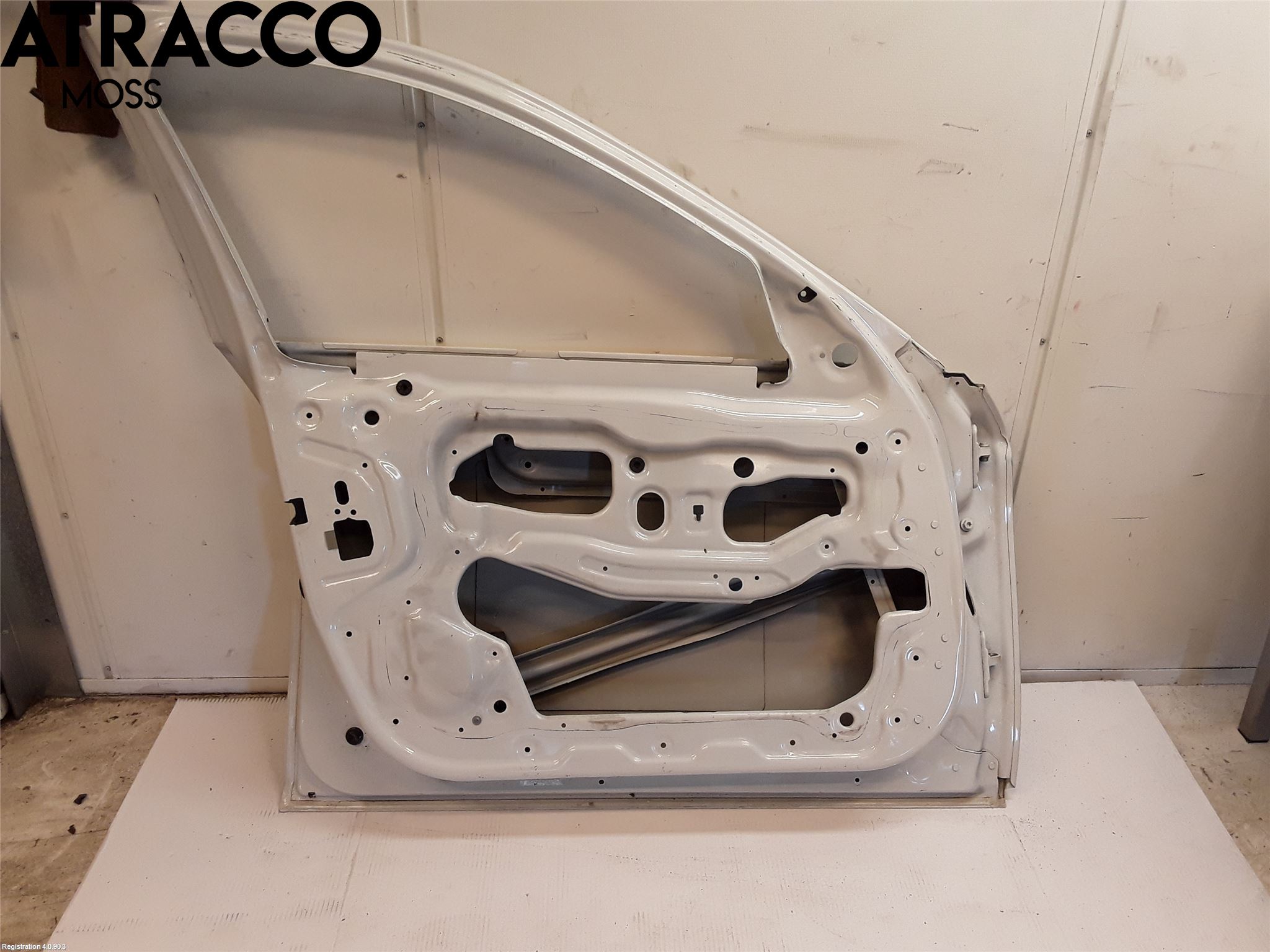 BMW 5 F10/F11/F18 09-17 Dörr Fram Vänster