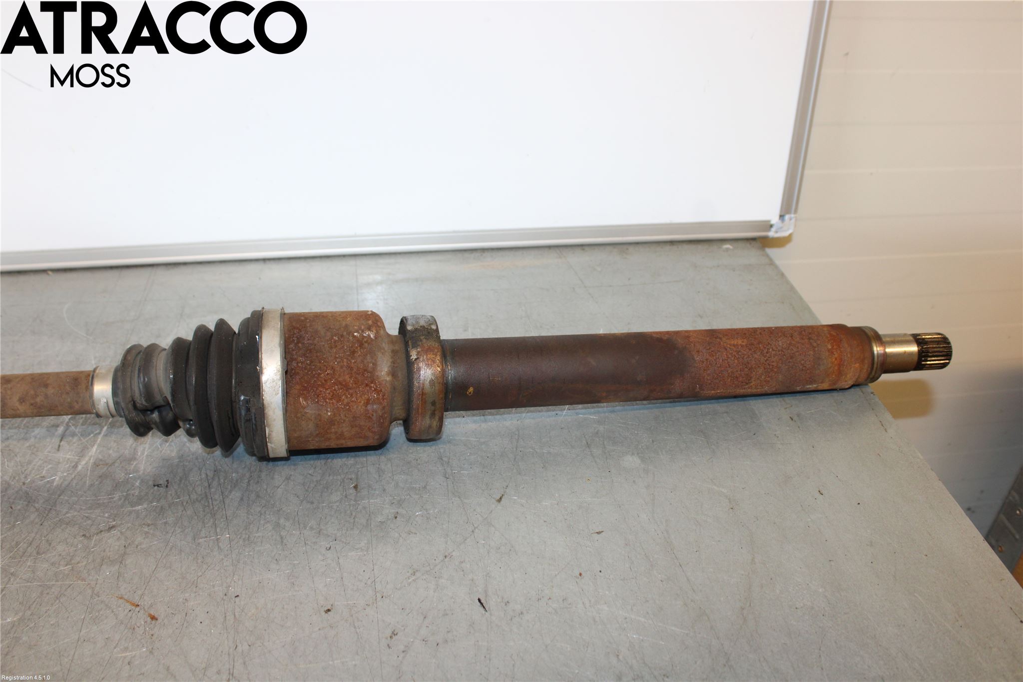 Ford FOCUS 15-18 Drivaxel Fram Höger