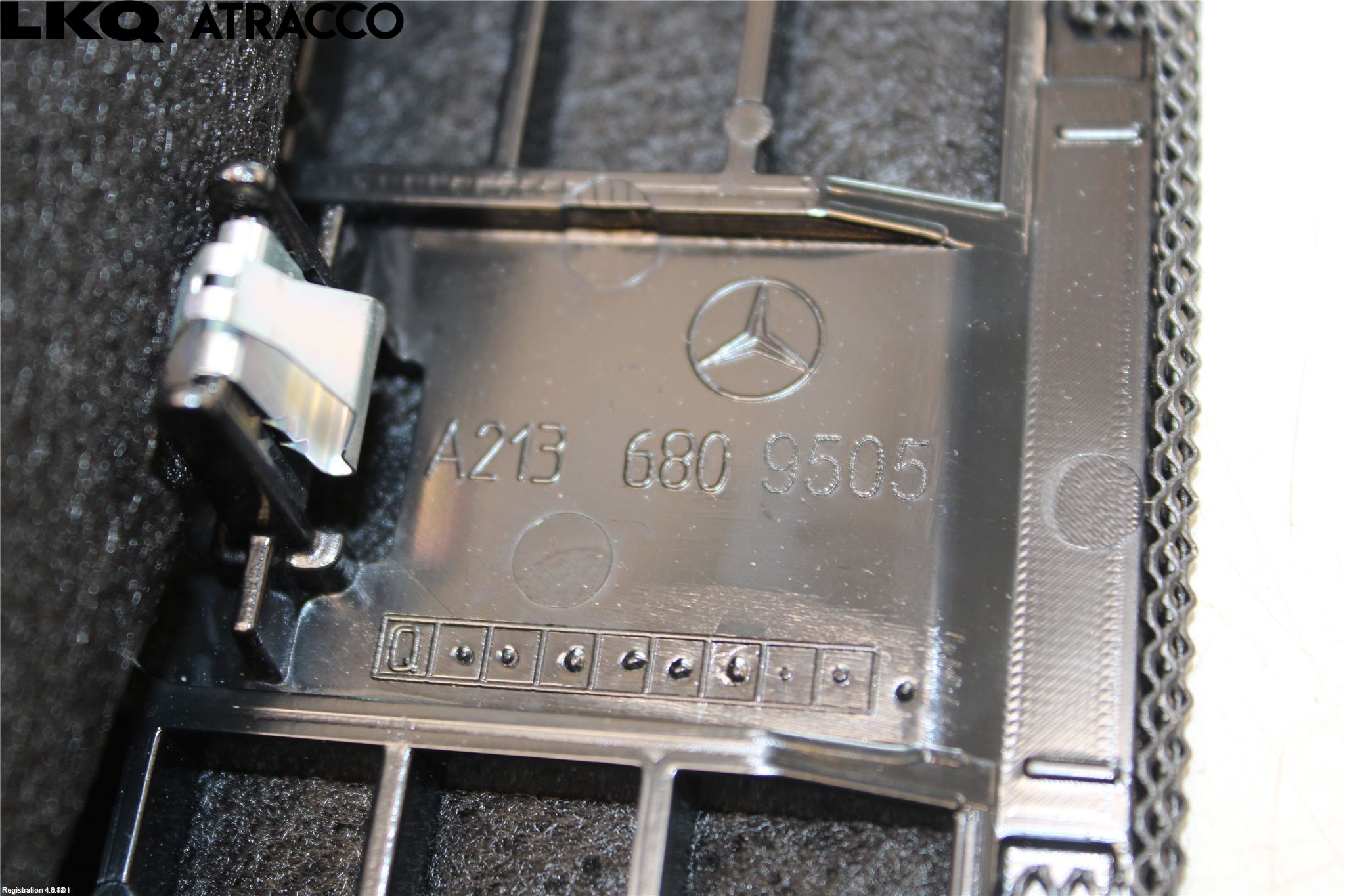 Mercedes-Benz MB E-KLASS (W213) 16-23 Instrumentbräda Inlägg-Dekorlist