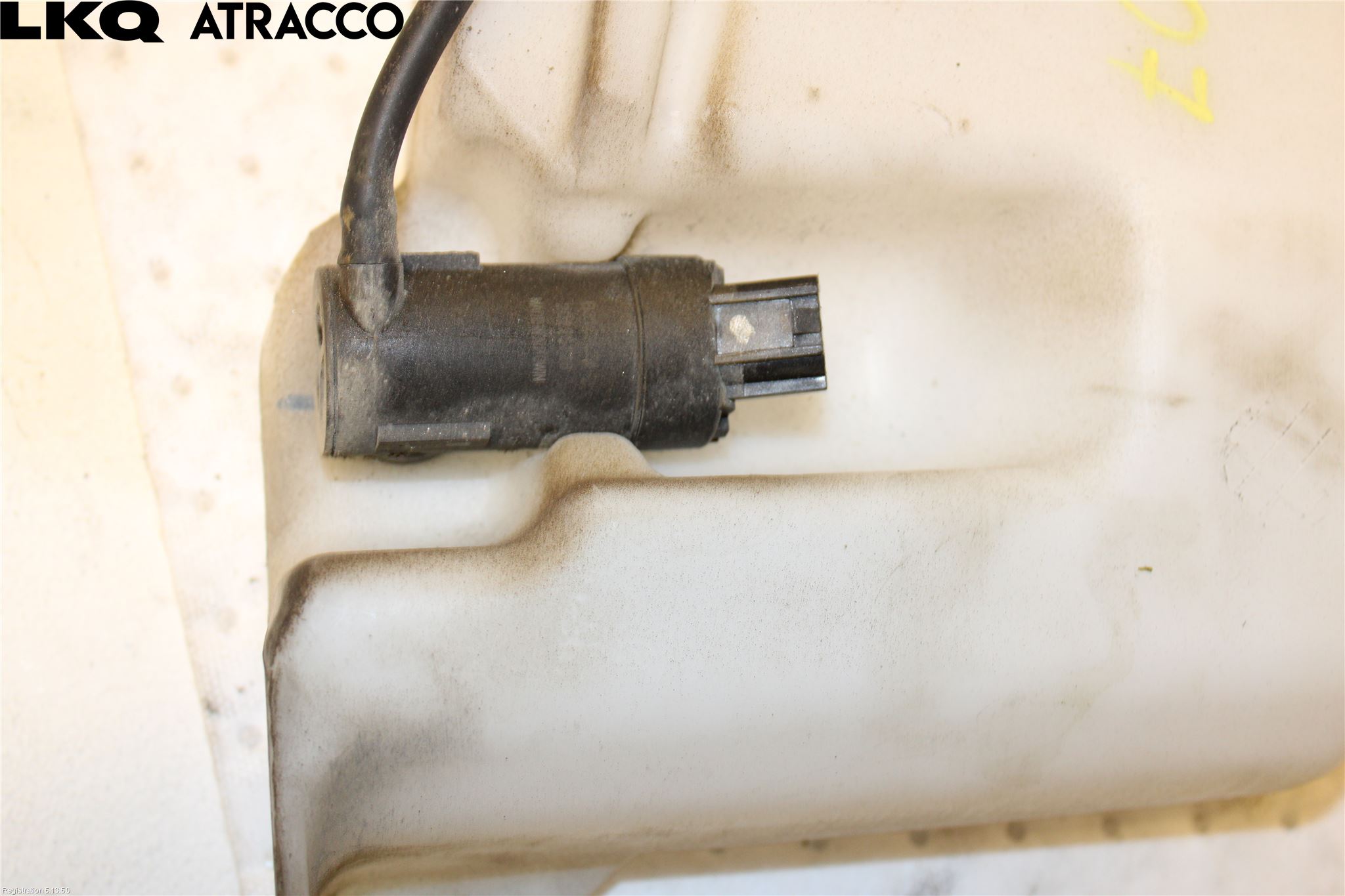 Maxus eT90 PICKUP 23- Spolartank Vindruta