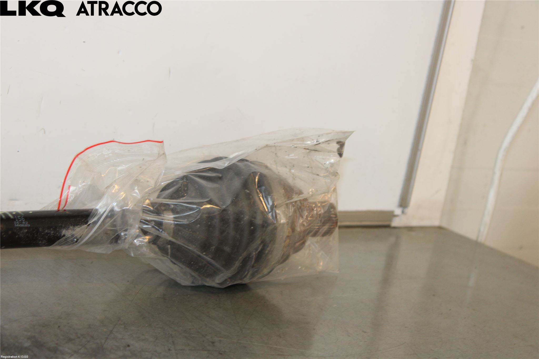 Volkswagen VW ID.4 21- Drivaxel Fram Höger