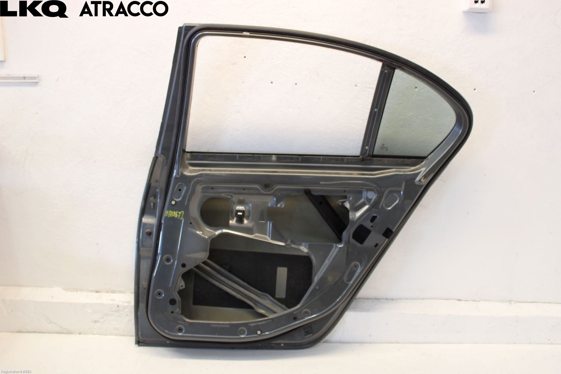 BMW 5 E60/61 Sed/Tou 02-10 Dörr Bak Höger