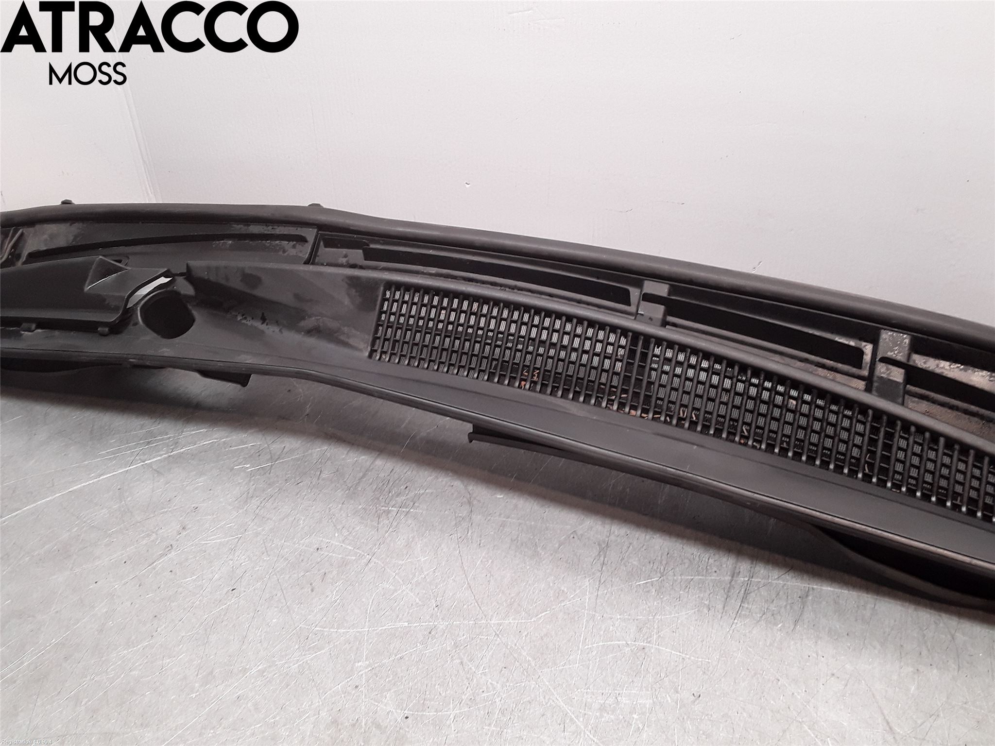 Toyota YARIS XP130 12-14 Deflektor Plåt-Plast Kylning