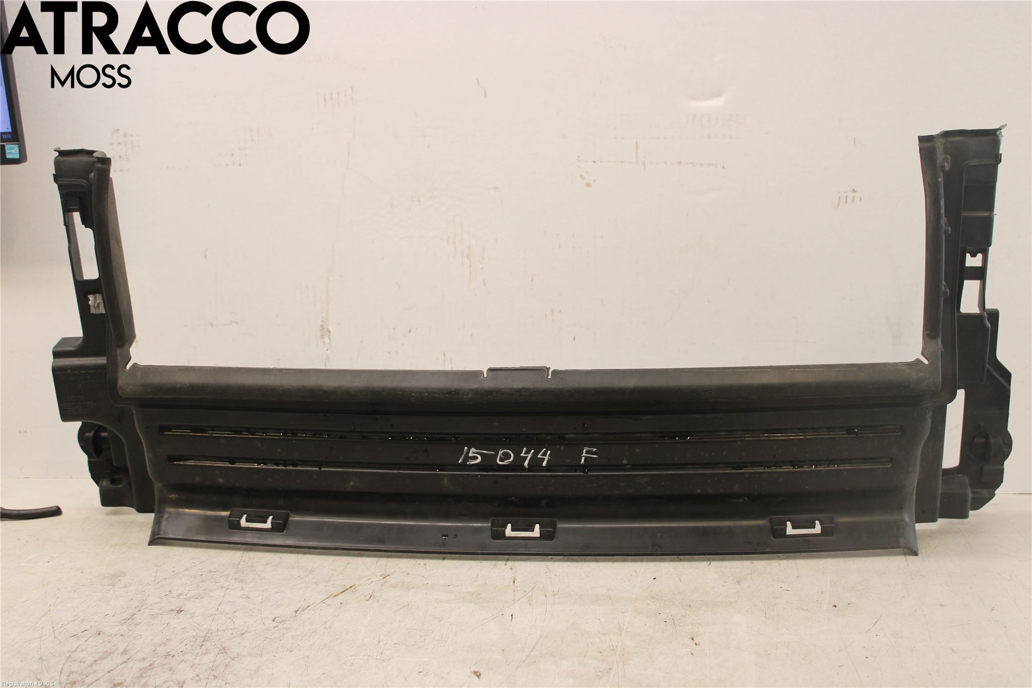 Volvo V40 12-19 Deflektor Plåt-Plast Kylning