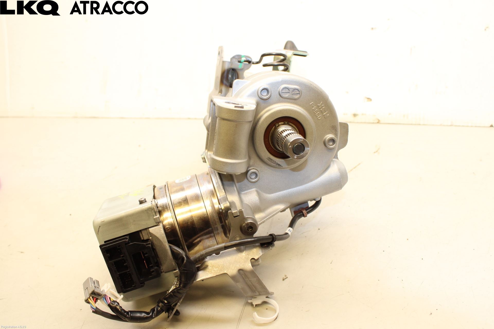 Toyota YARIS CROSS XP21 21- Rattaxelagg Med Inb Servo