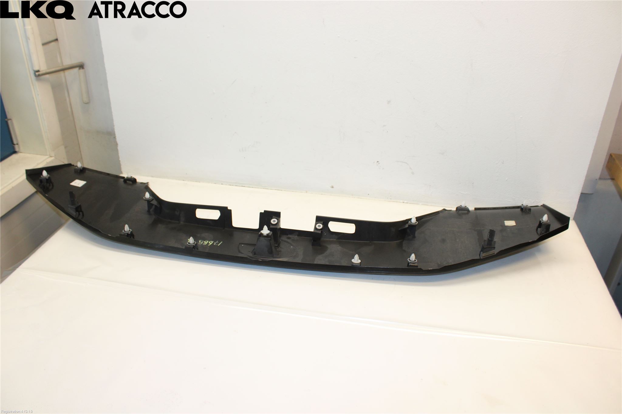Toyota bZ4X EA10 22- Bakluckehandtag Inre