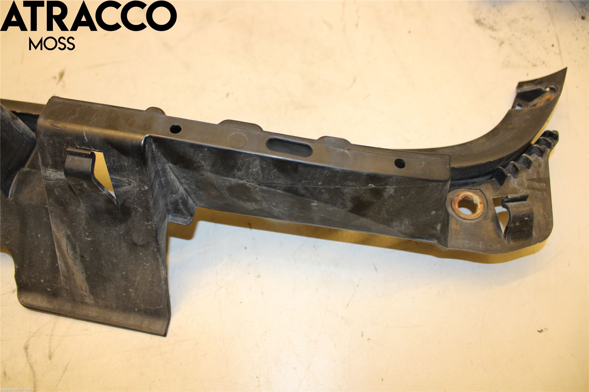 BMW 3 E90/91 SED/TOU 05-12 Stötfångardel Bak Mitt