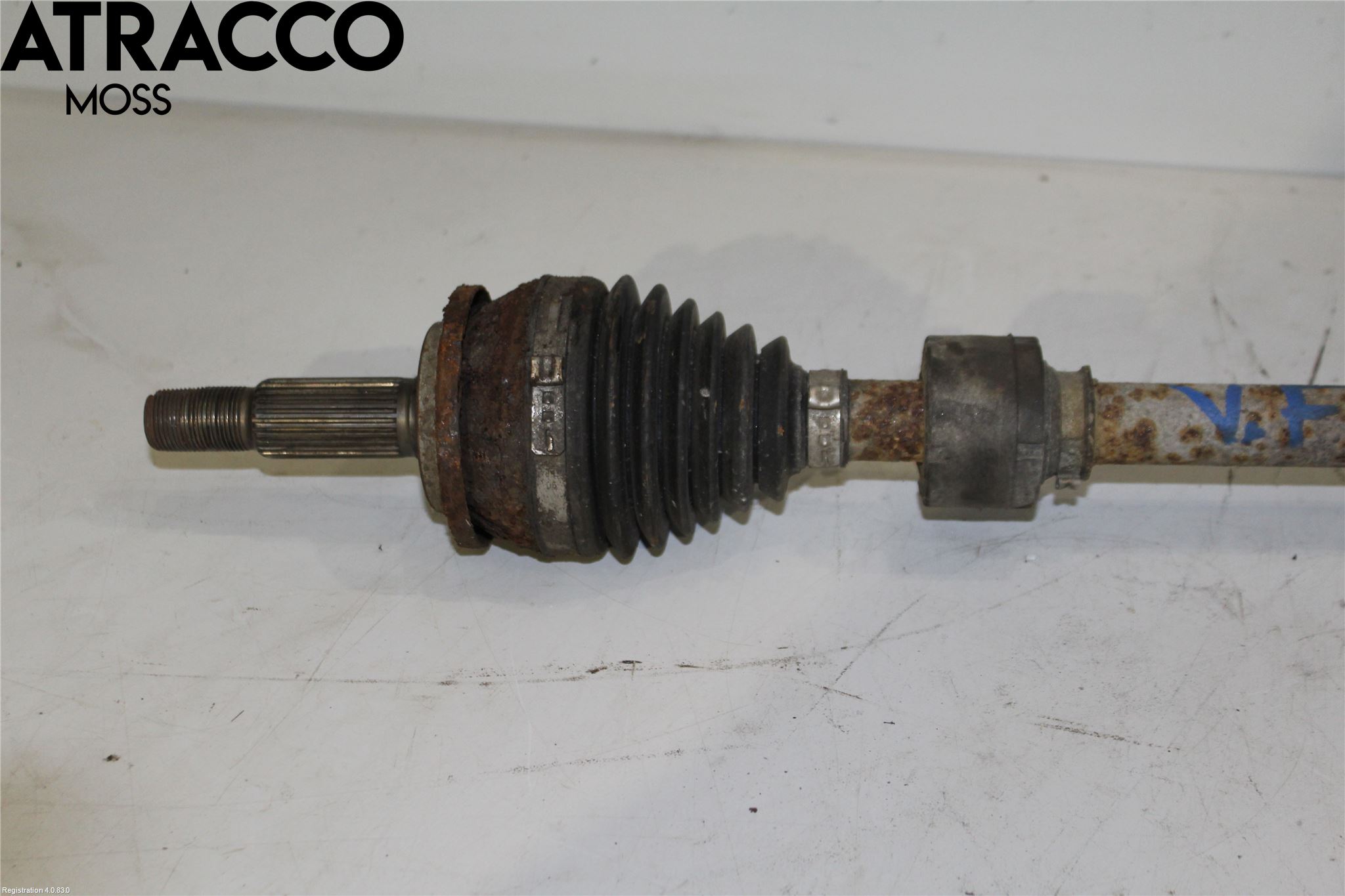 Toyota AVENSIS 09-15 Drivaxel Fram Vänster