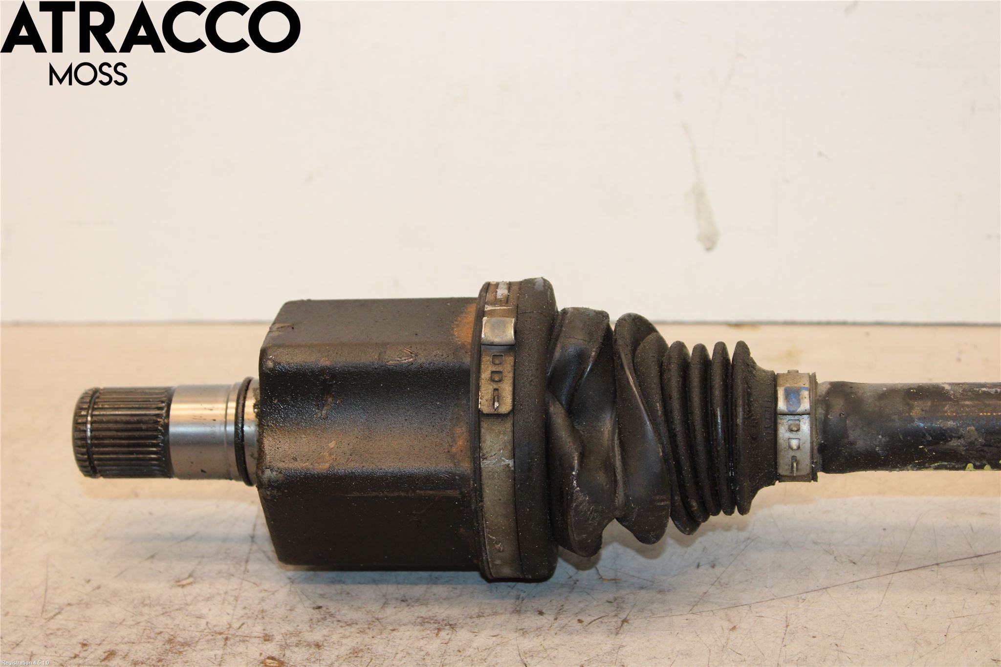 Audi Q3 8U 12-18 Drivaxel Fram Vänster