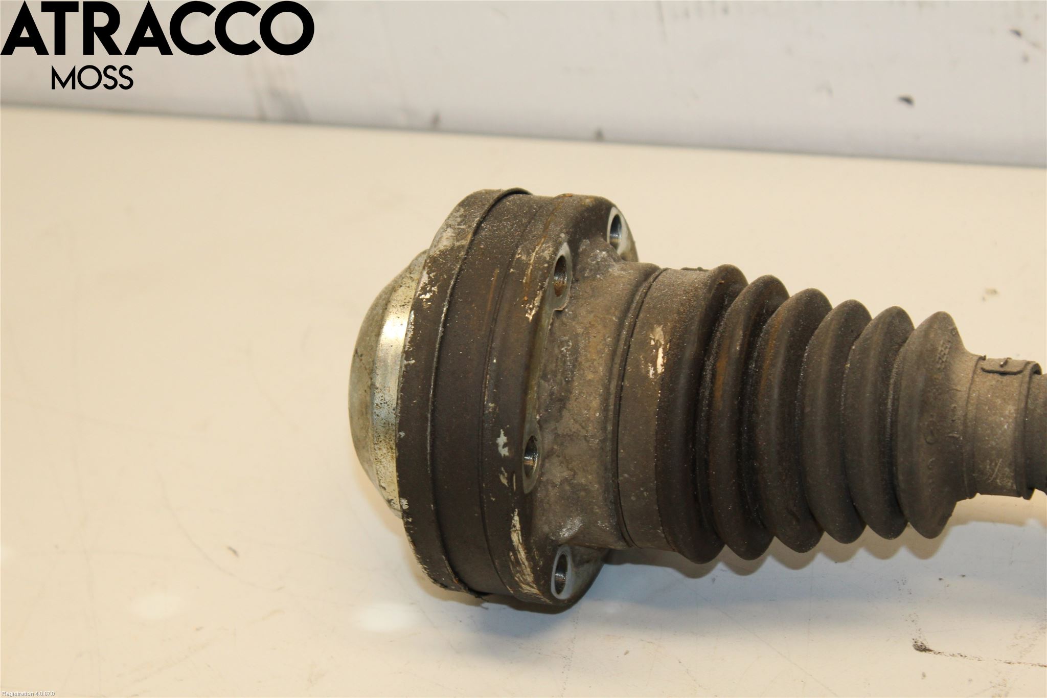 Volkswagen VW PASSAT 05-11 Drivaxel Fram Höger