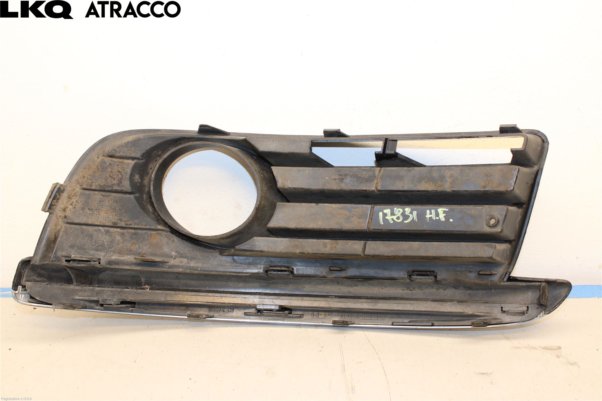 Volkswagen VW JETTA V 06-10 Dimljussarg Fram