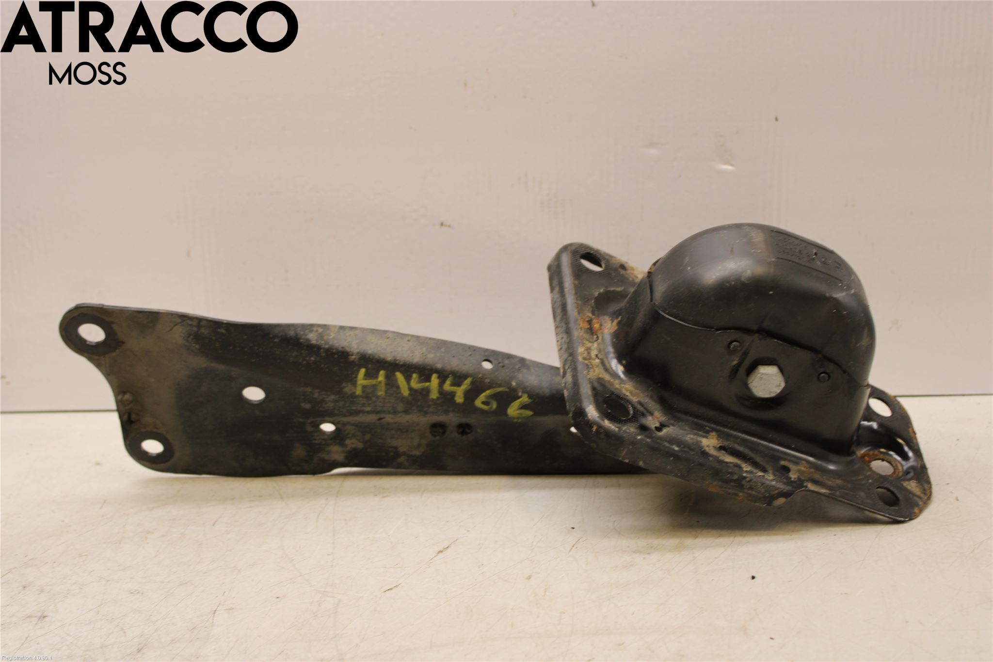 Volkswagen VW PASSAT 15-19 Bärarm Bak Höger