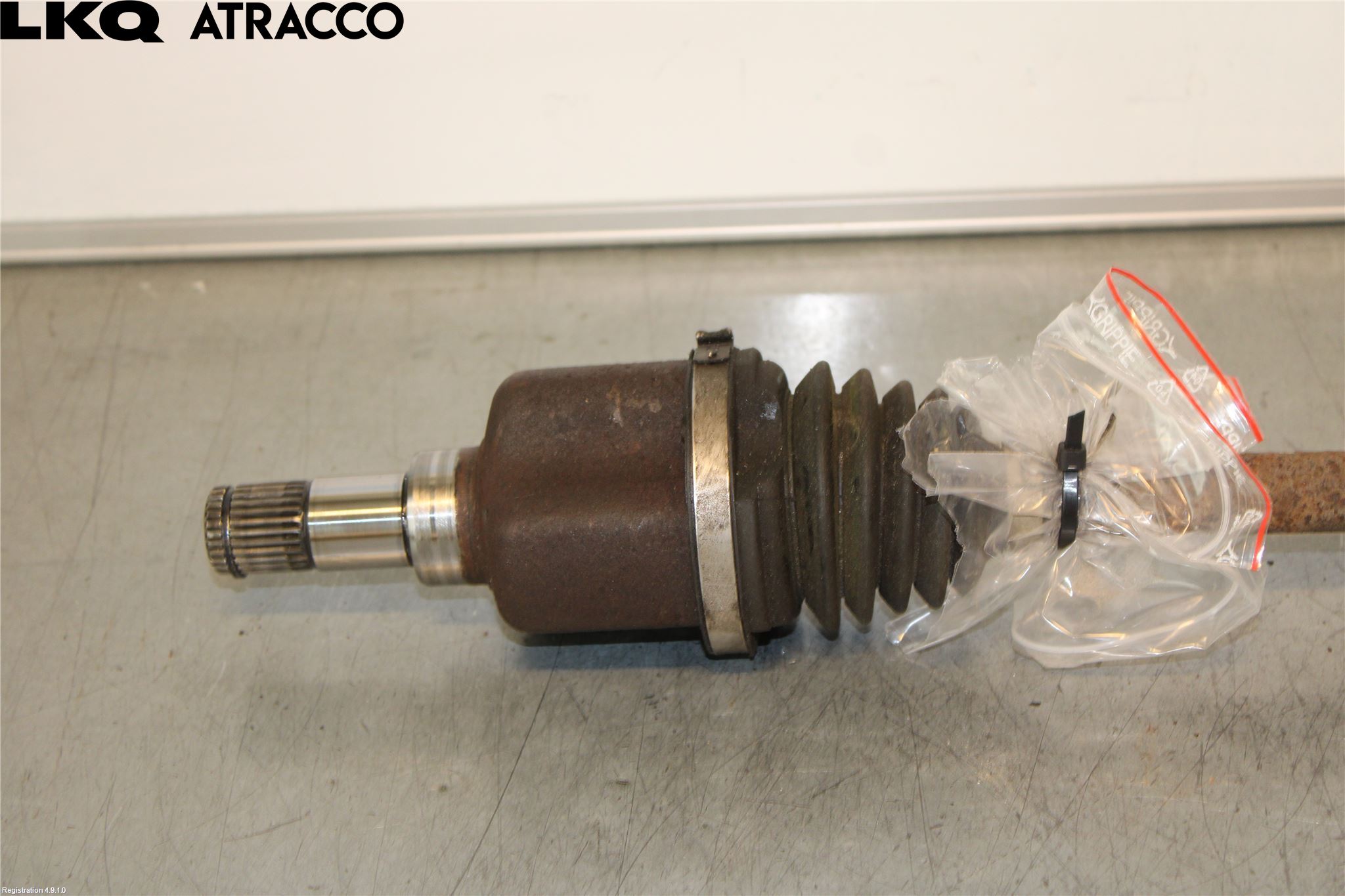 Ford FOCUS 11-14 Drivaxel Fram Vänster