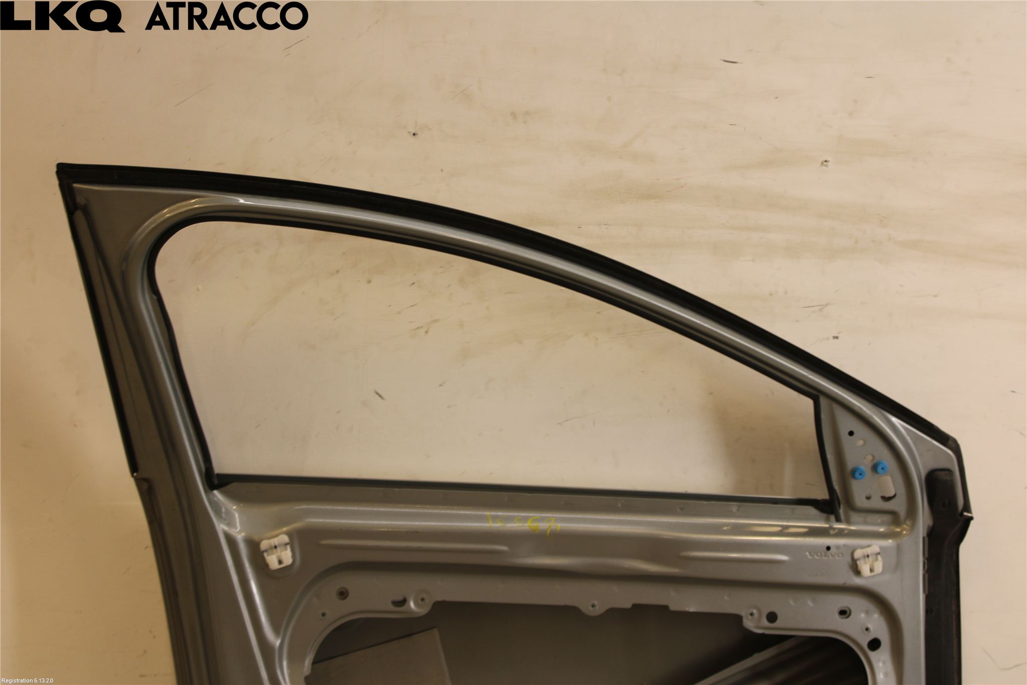 Volvo V40 12-19 Dörr Fram Vänster