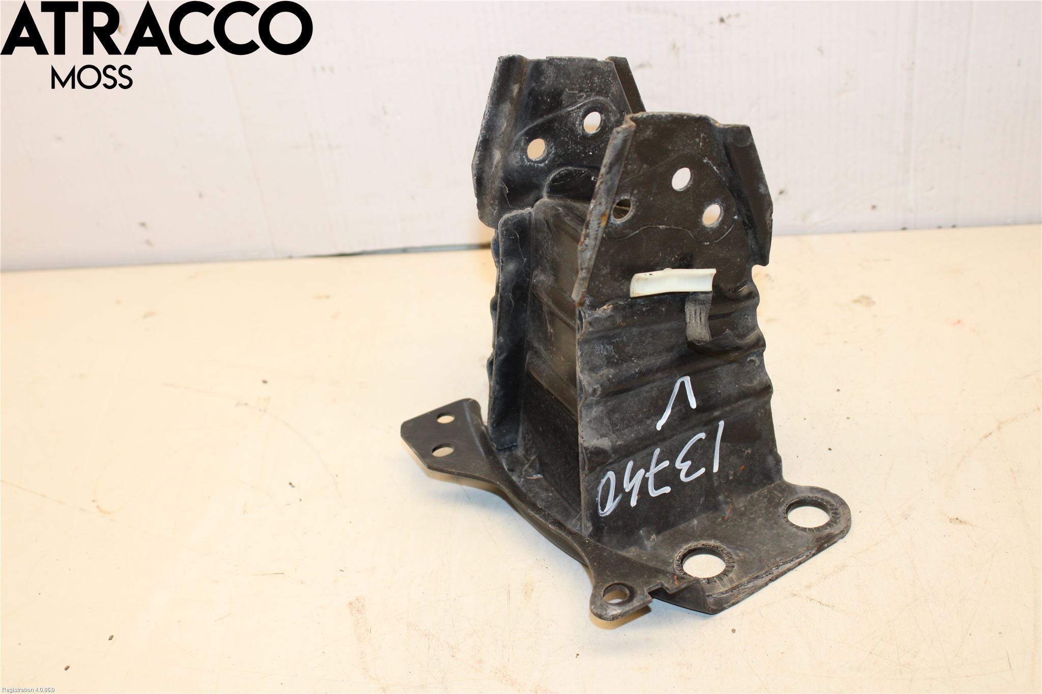 Audi A3/S3 05-13 Stötfångarbärjärn Fram