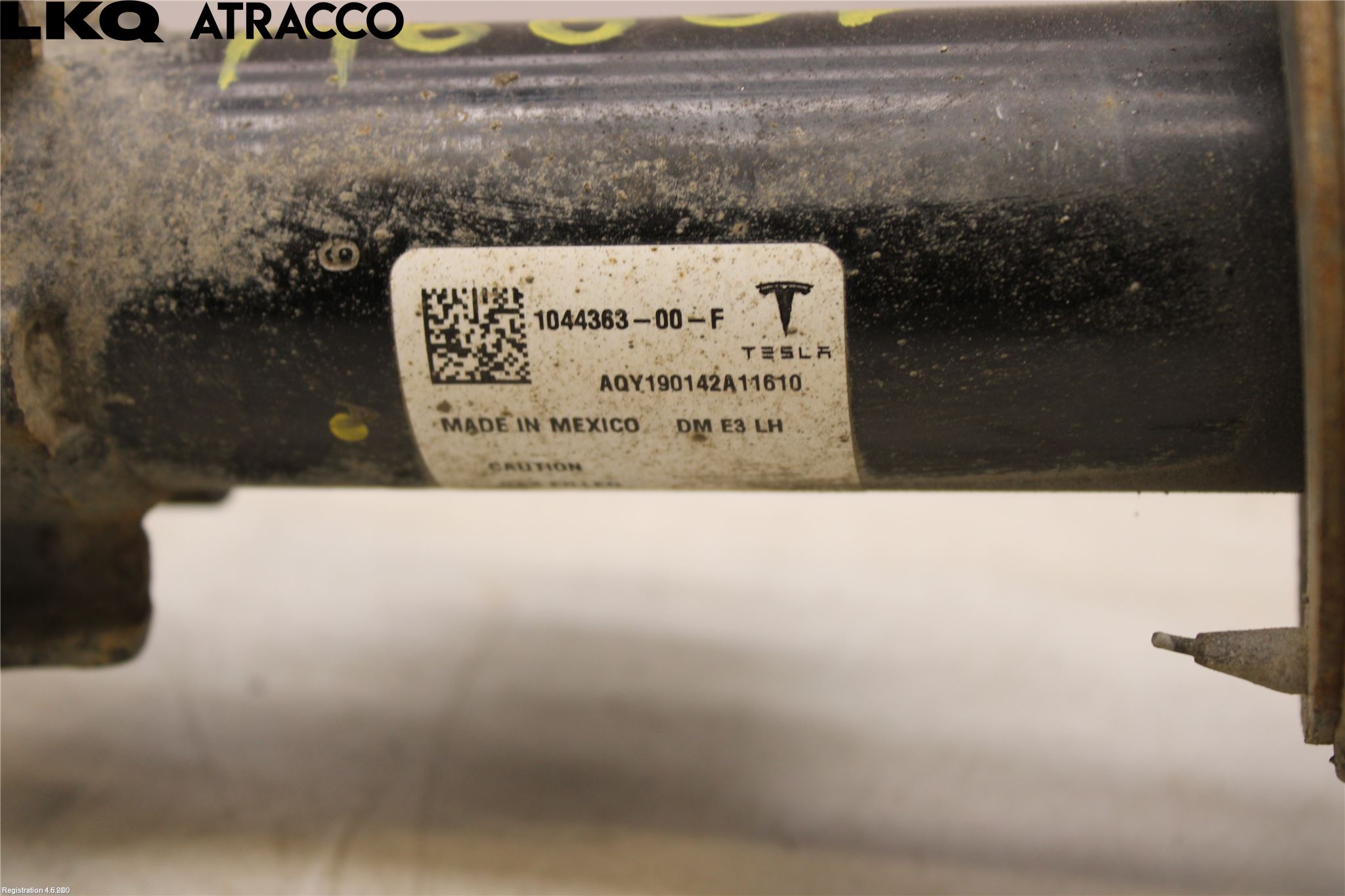 Tesla MODEL 3 17- Fjäderben Fram Vänster
