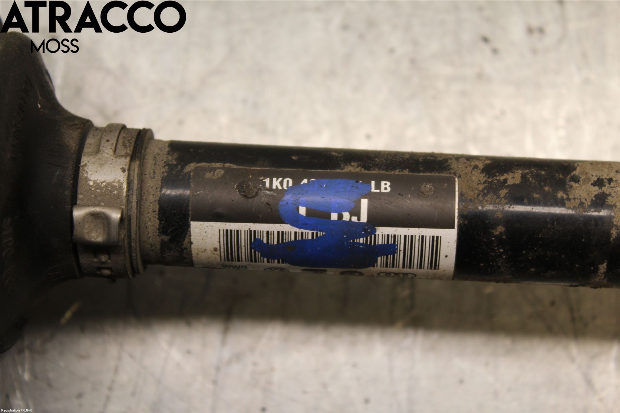 Volkswagen VW TOURAN 10-15 Drivaxel Fram Vänster