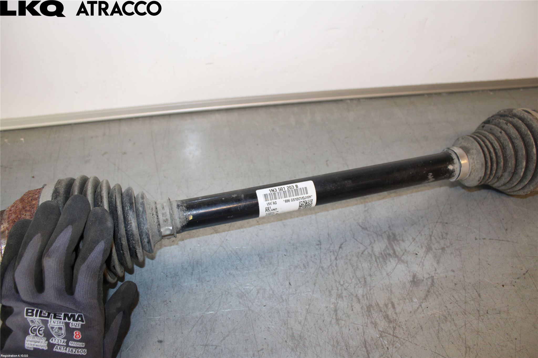 Volkswagen VW ID BUZZ/CARGO 22- Drivaxel Bak Vänster