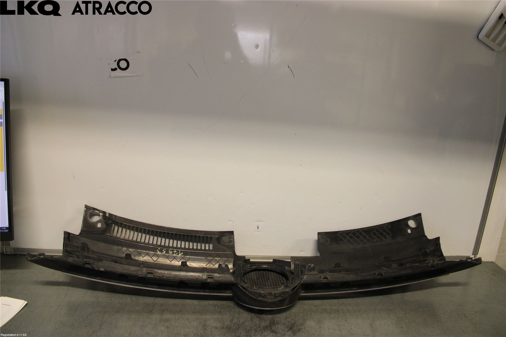 Volkswagen VW GOLF VI 09-13 Grill Komp