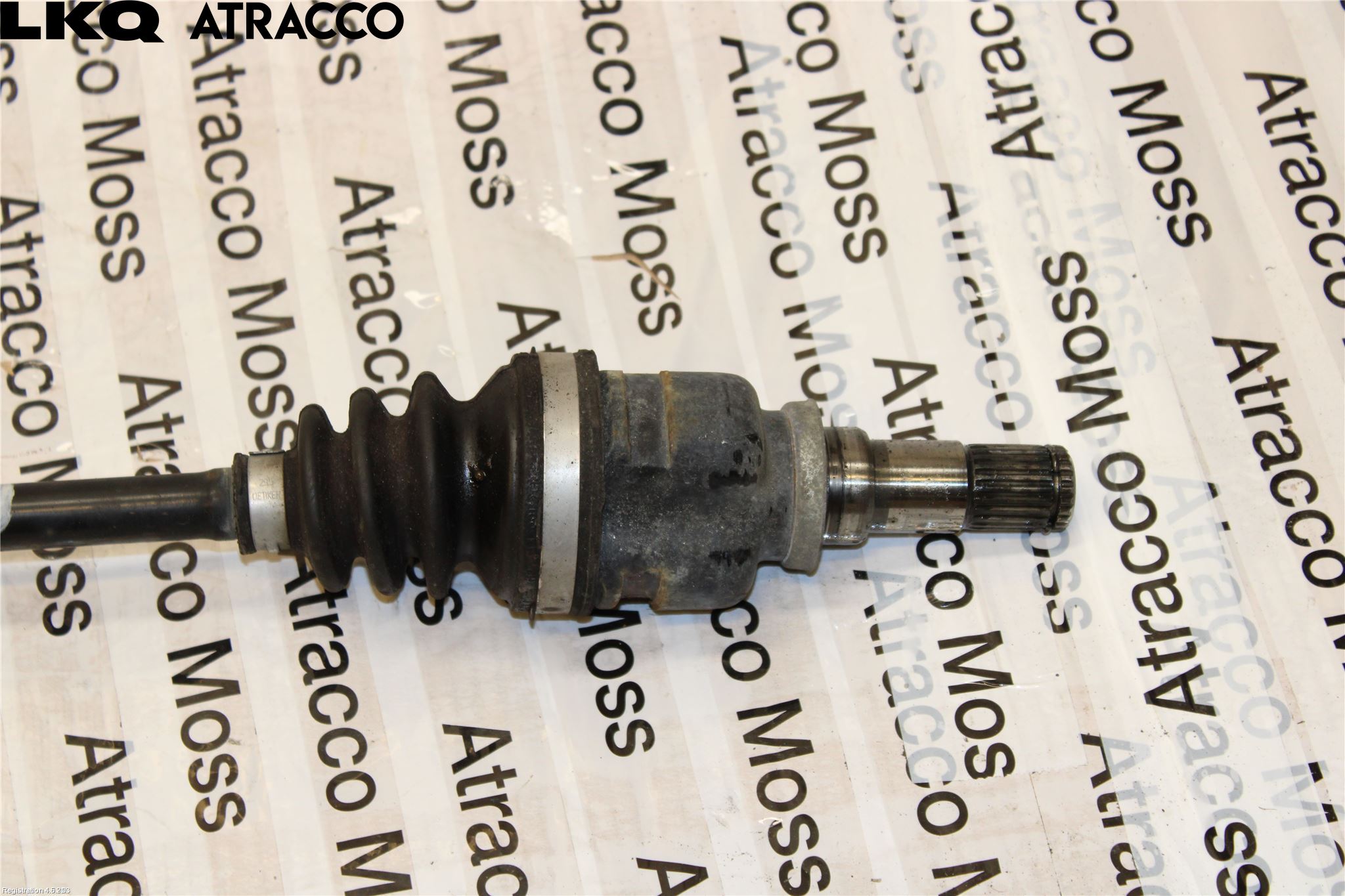 Toyota AYGO 15-21 Drivaxel Fram Vänster