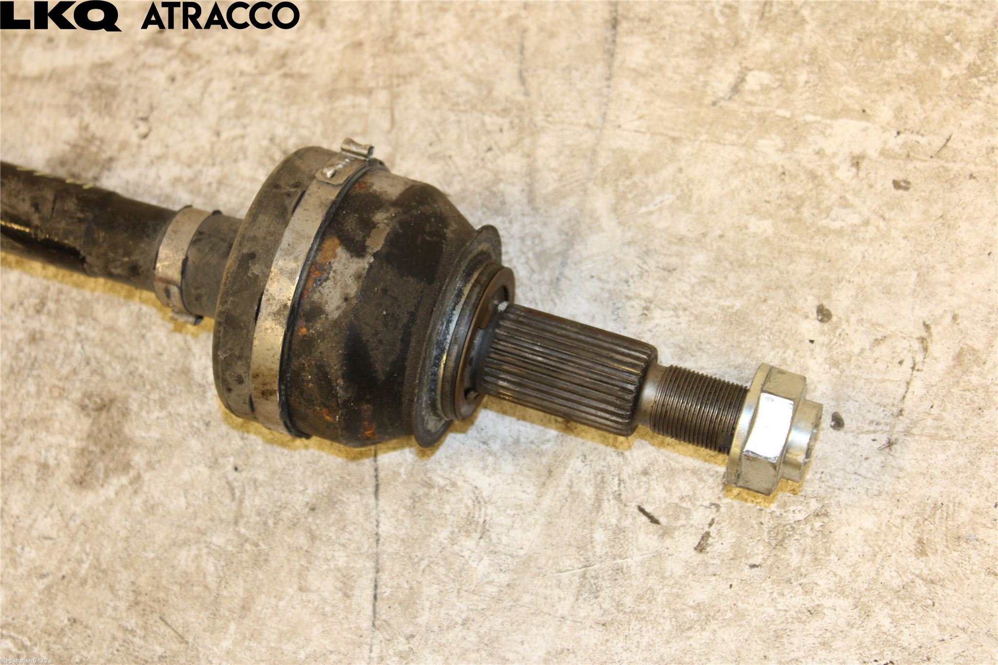 Xpeng G9 22- Drivaxel Bak Höger