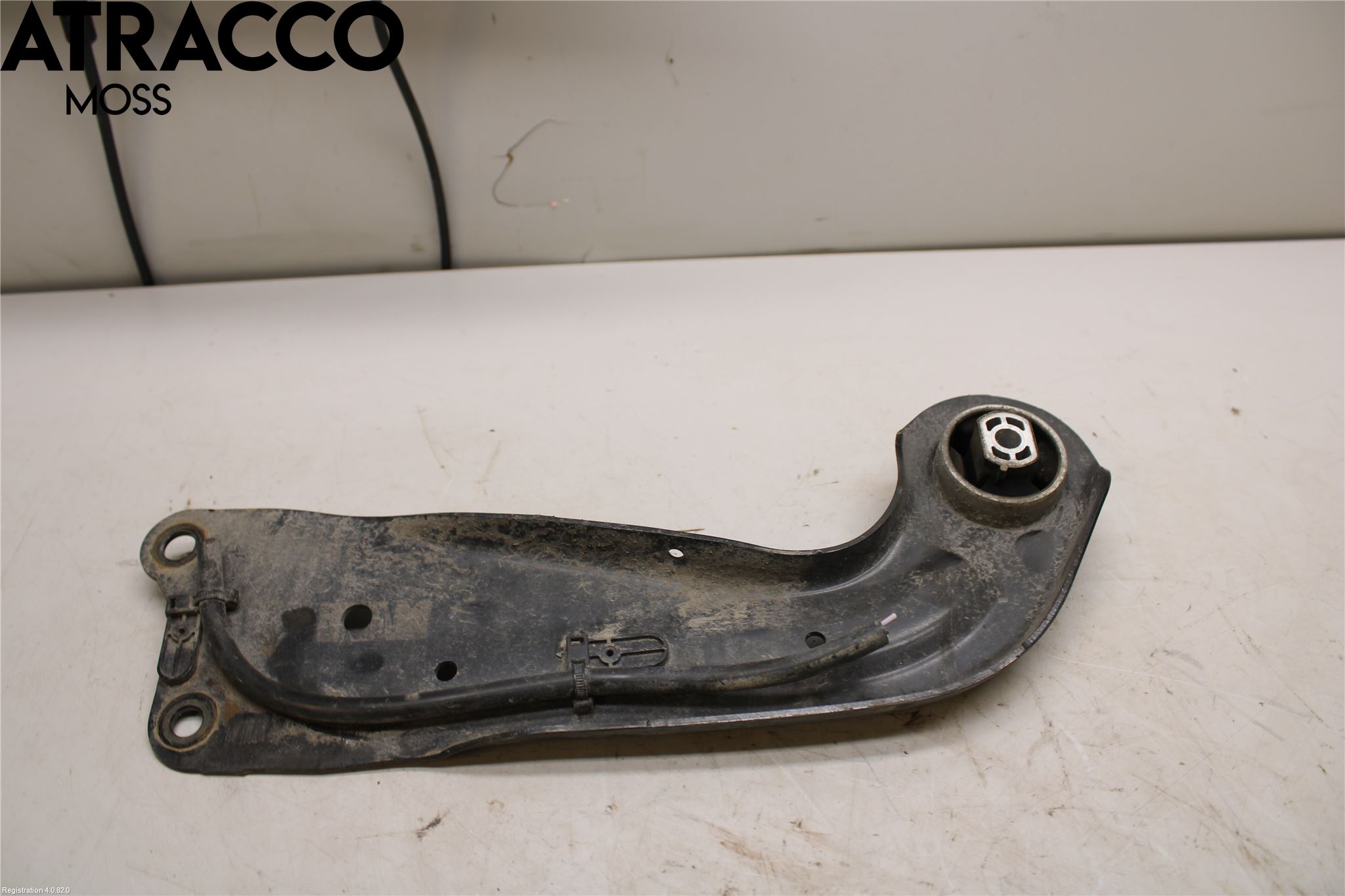 Volkswagen VW GOLF / E-GOLF VII 13-20 Bärarm Bak Vänster