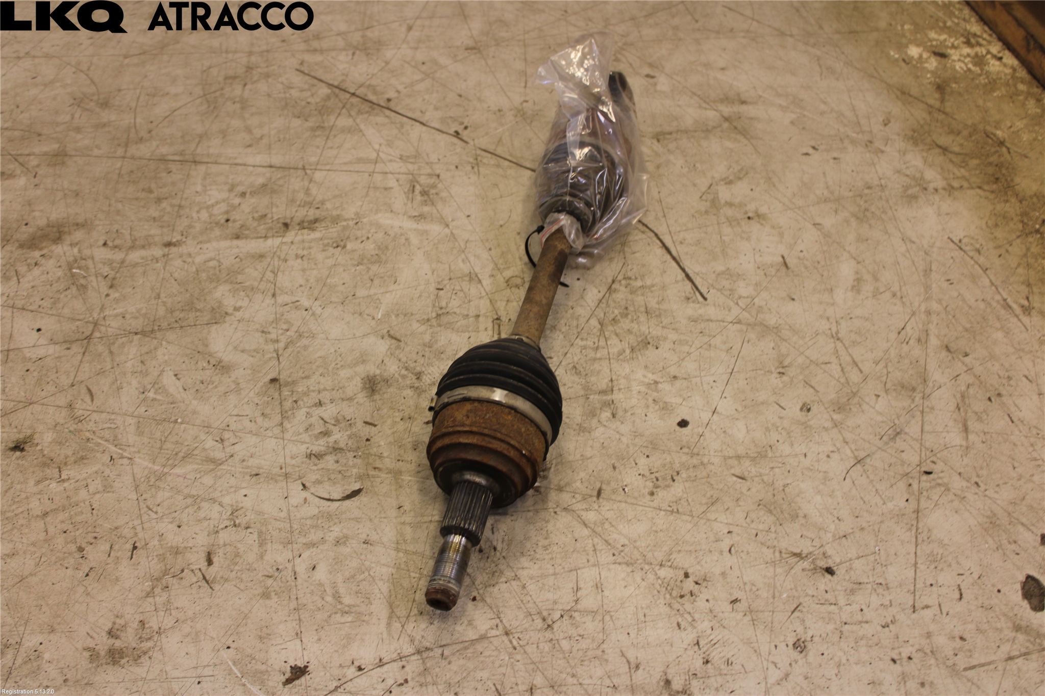 Ford TRANSIT/TOURNEO CONNECT 13-22 Drivaxel Fram Vänster
