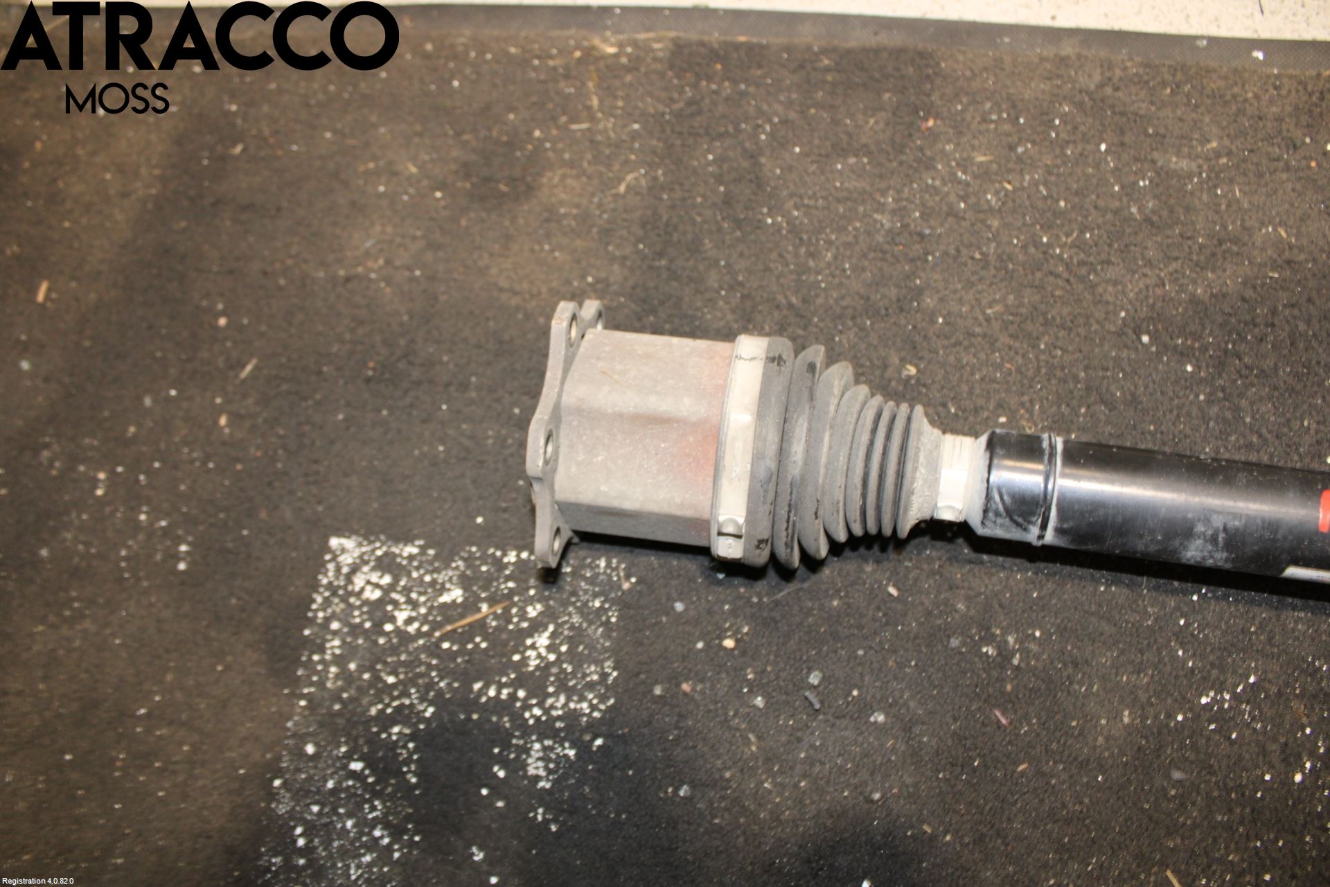 Volkswagen VW PASSAT 05-11 Drivaxel Fram Höger