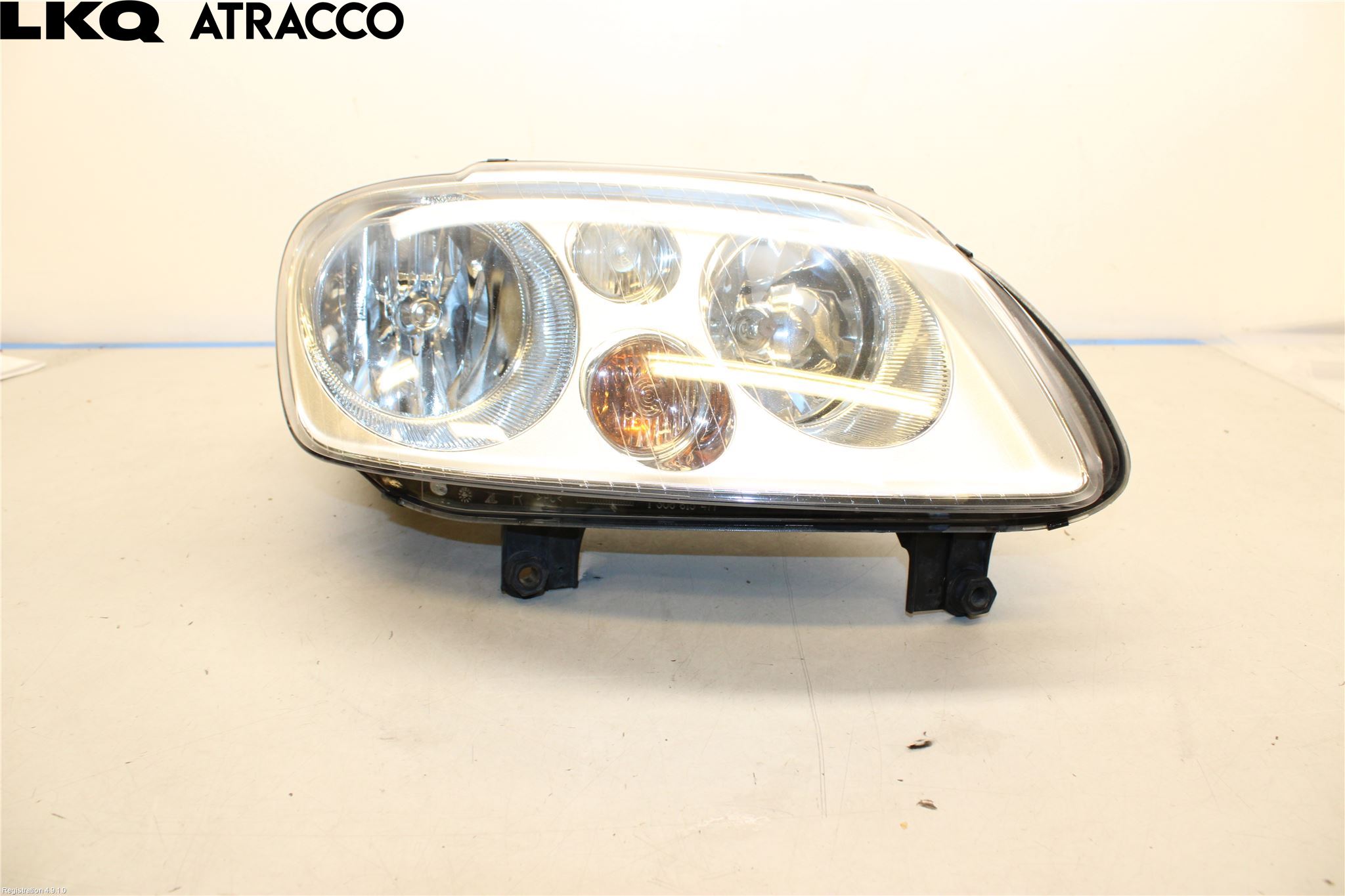 Volkswagen VW TOURAN 03-10 Strålkastare Vänster