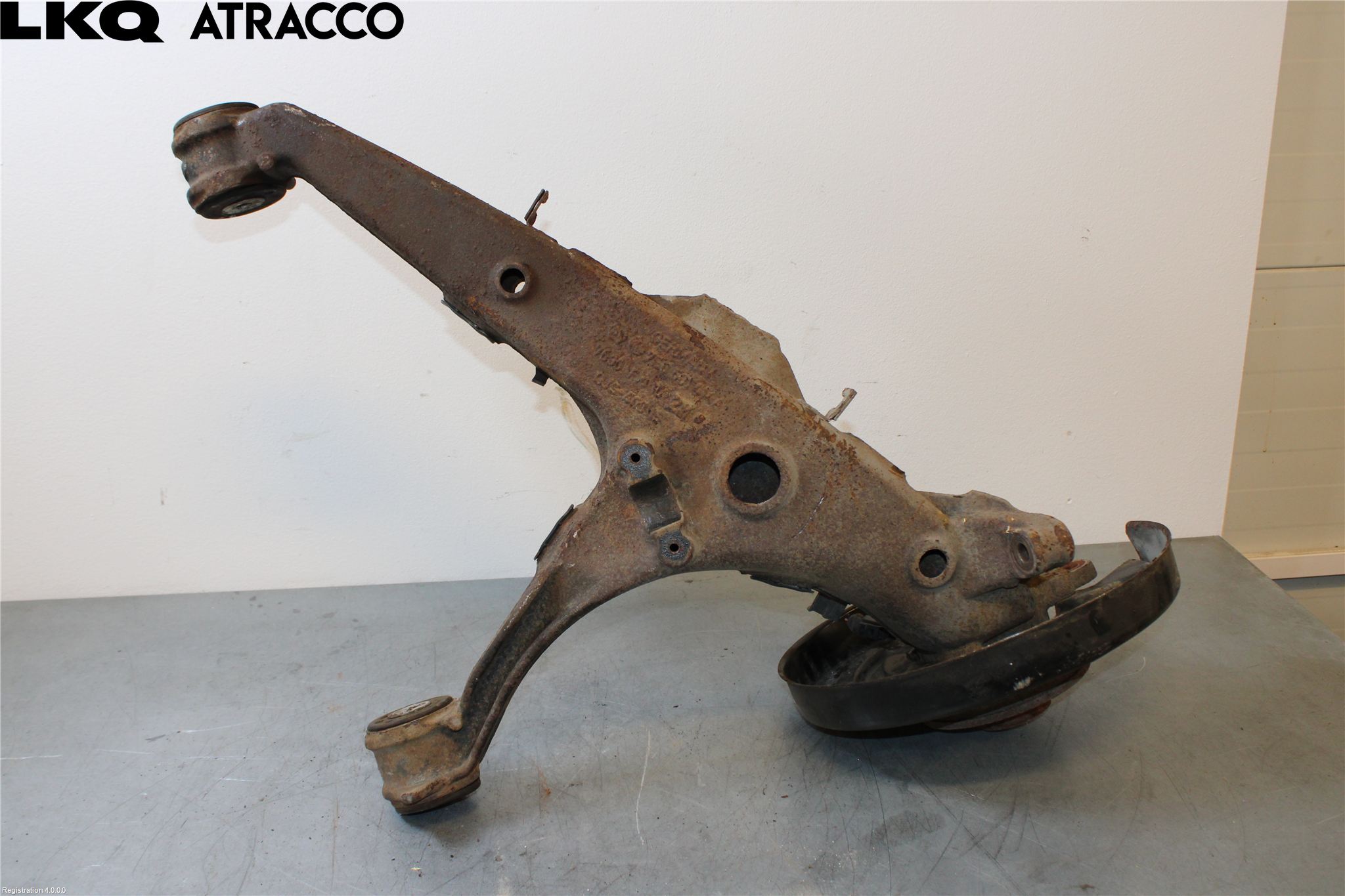 Volkswagen VW TRANSP/CARAVELLE (T6) 16-22 Bärarm Bak Höger
