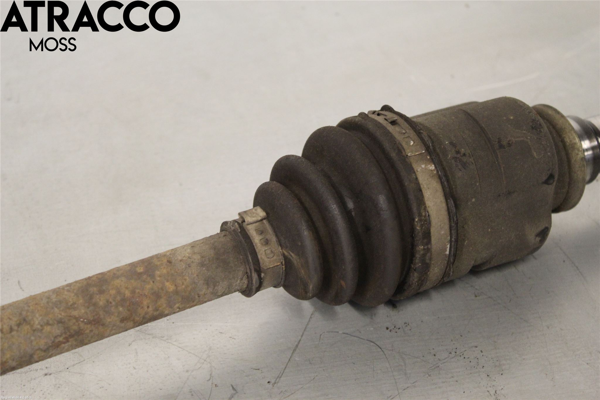 Toyota AVENSIS 09-15 Drivaxel Fram Vänster
