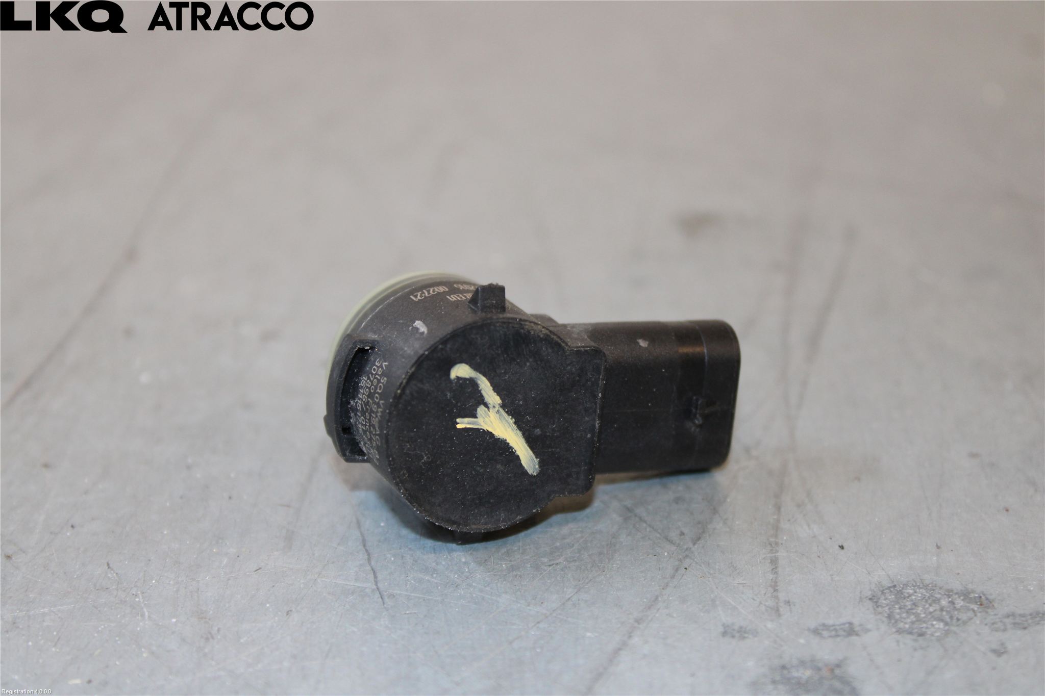 Skoda SUPERB 09-15 Parkeringshjälp Frontsensor