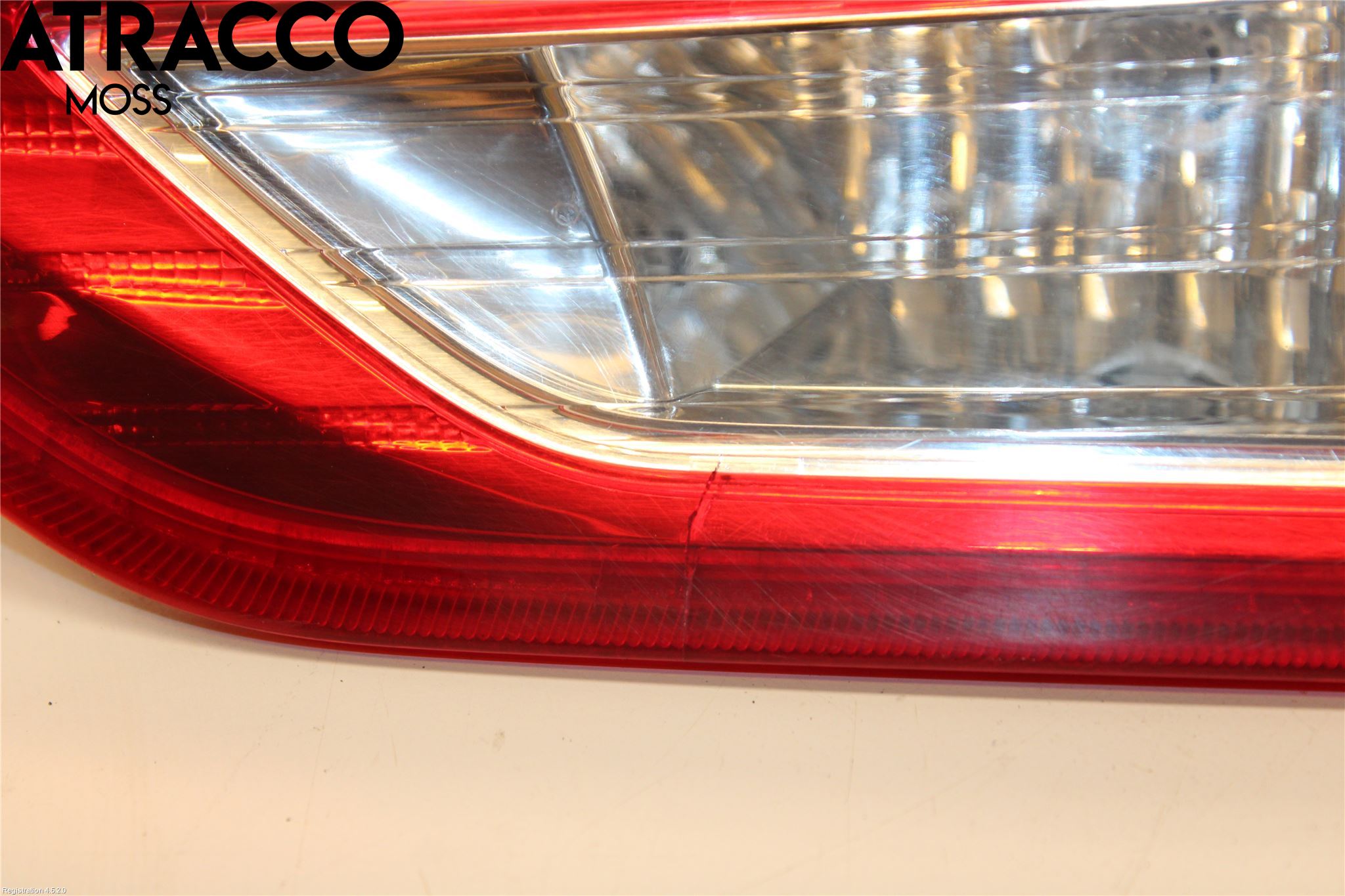 Toyota AURIS 13-19 Bakljus Lucka Hö