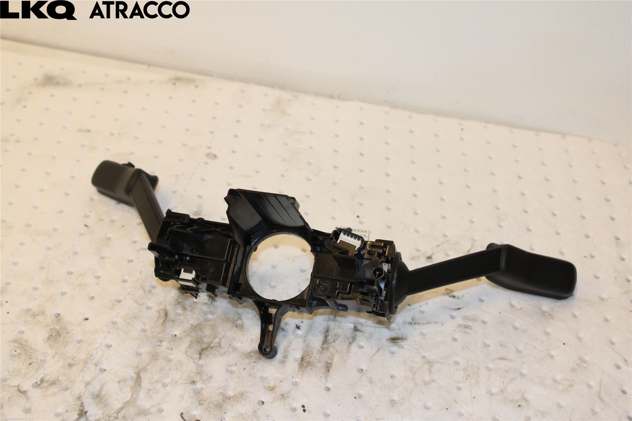 Volkswagen VW PASSAT 15-19 Spakcentral