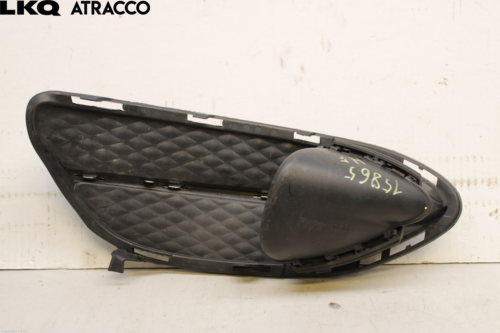 Mercedes-Benz MB E-KLASS (W212) 09-16 Dimljussarg Fram