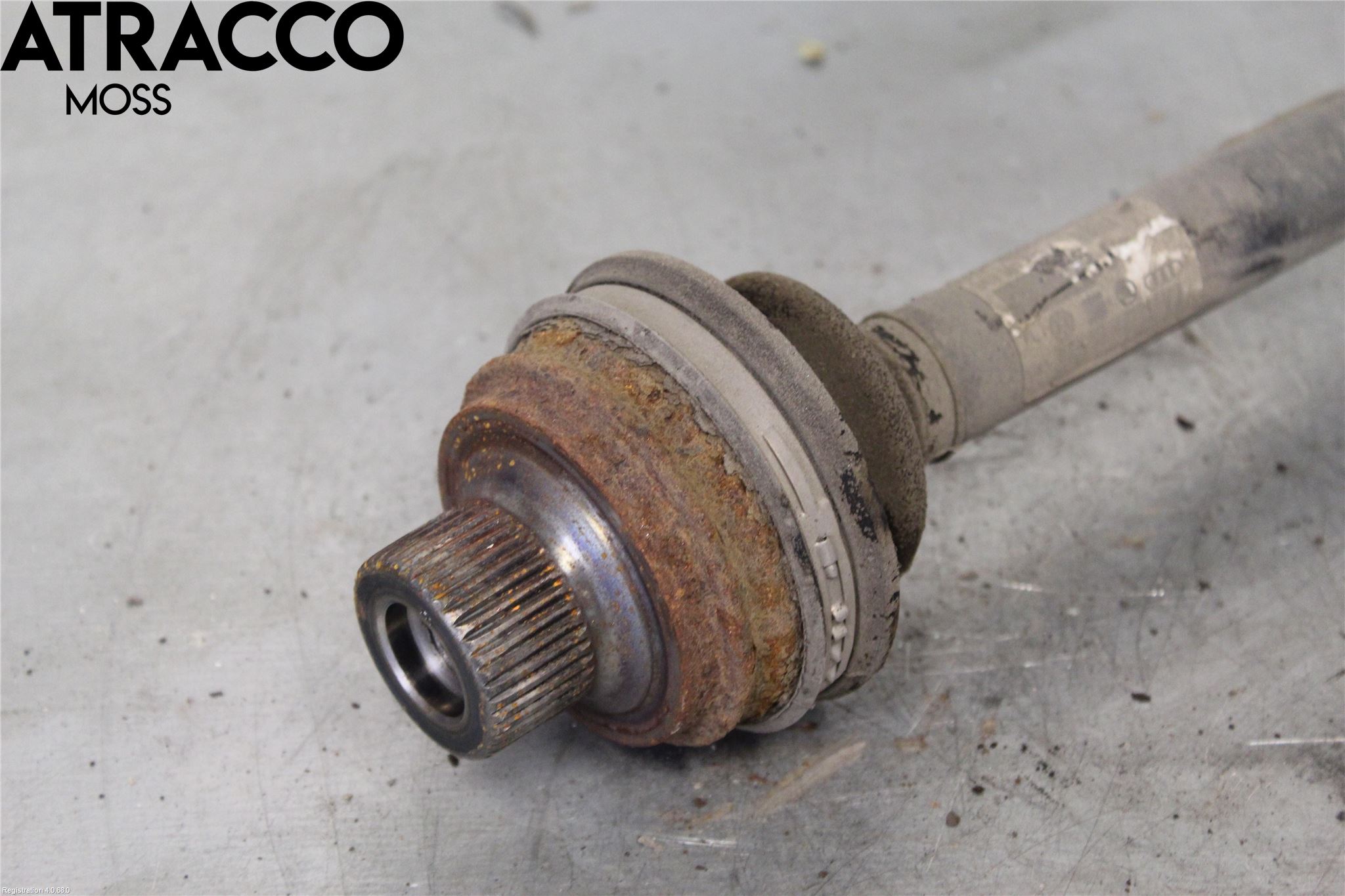 Audi A4/S4 08-11 Drivaxel Bak Höger