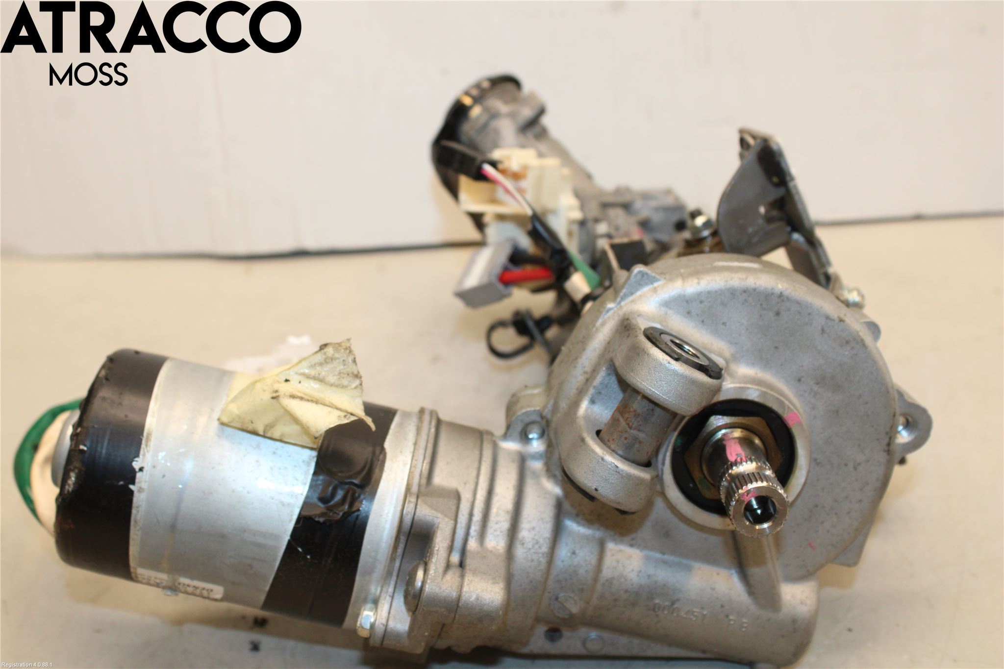 Toyota YARIS XP130 12-14 Rattaxelagg Med Inb Servo